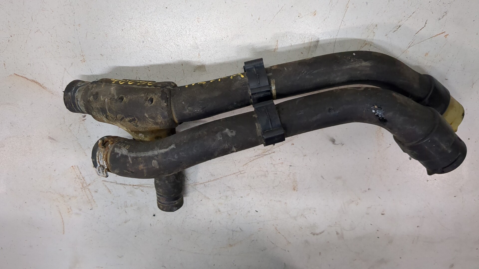 Патрубок отопителя