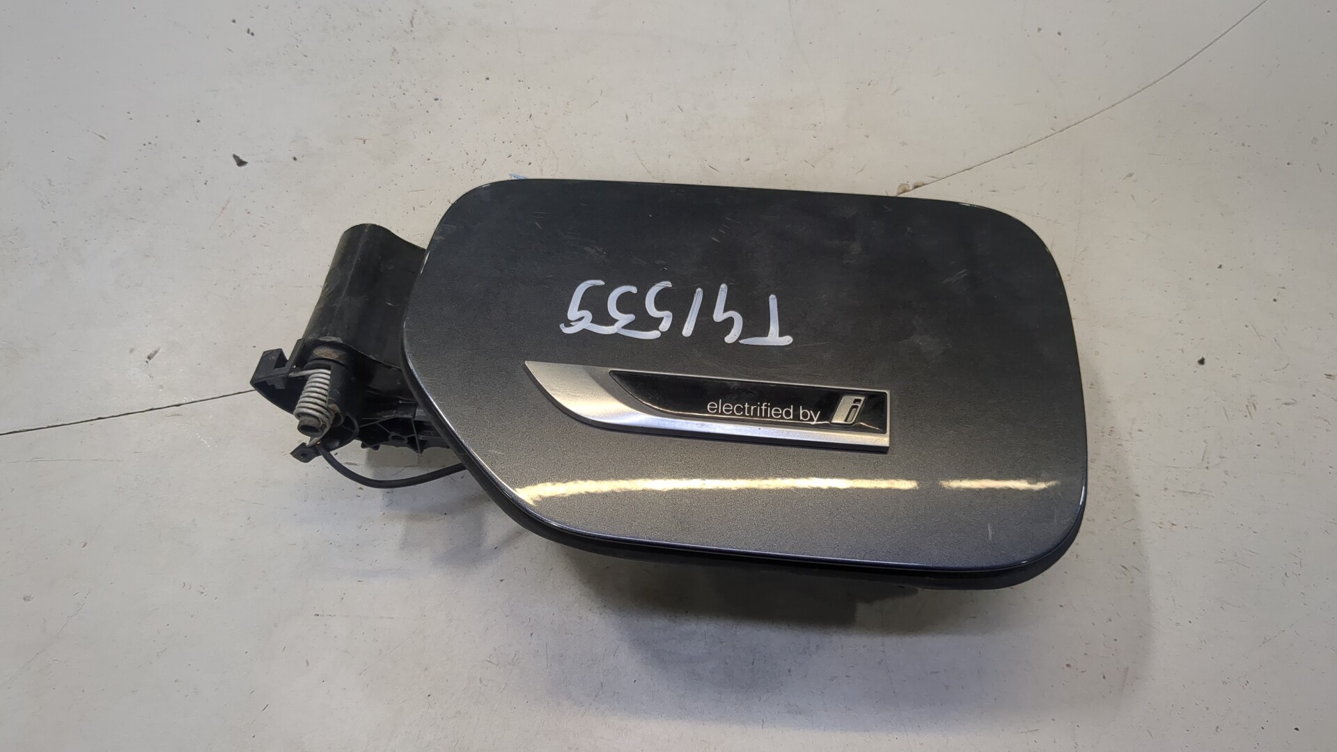 Лючок бензобака