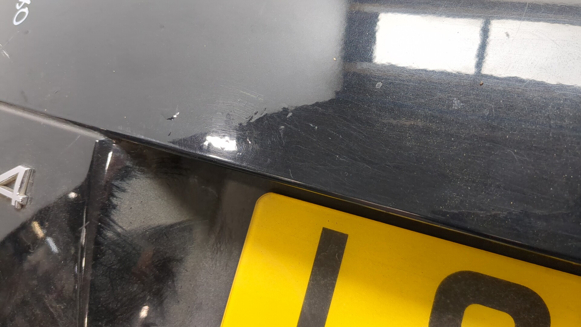 Дверь багажника