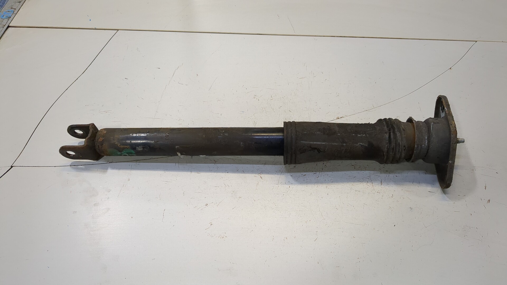 Амортизатор задний (стойка)