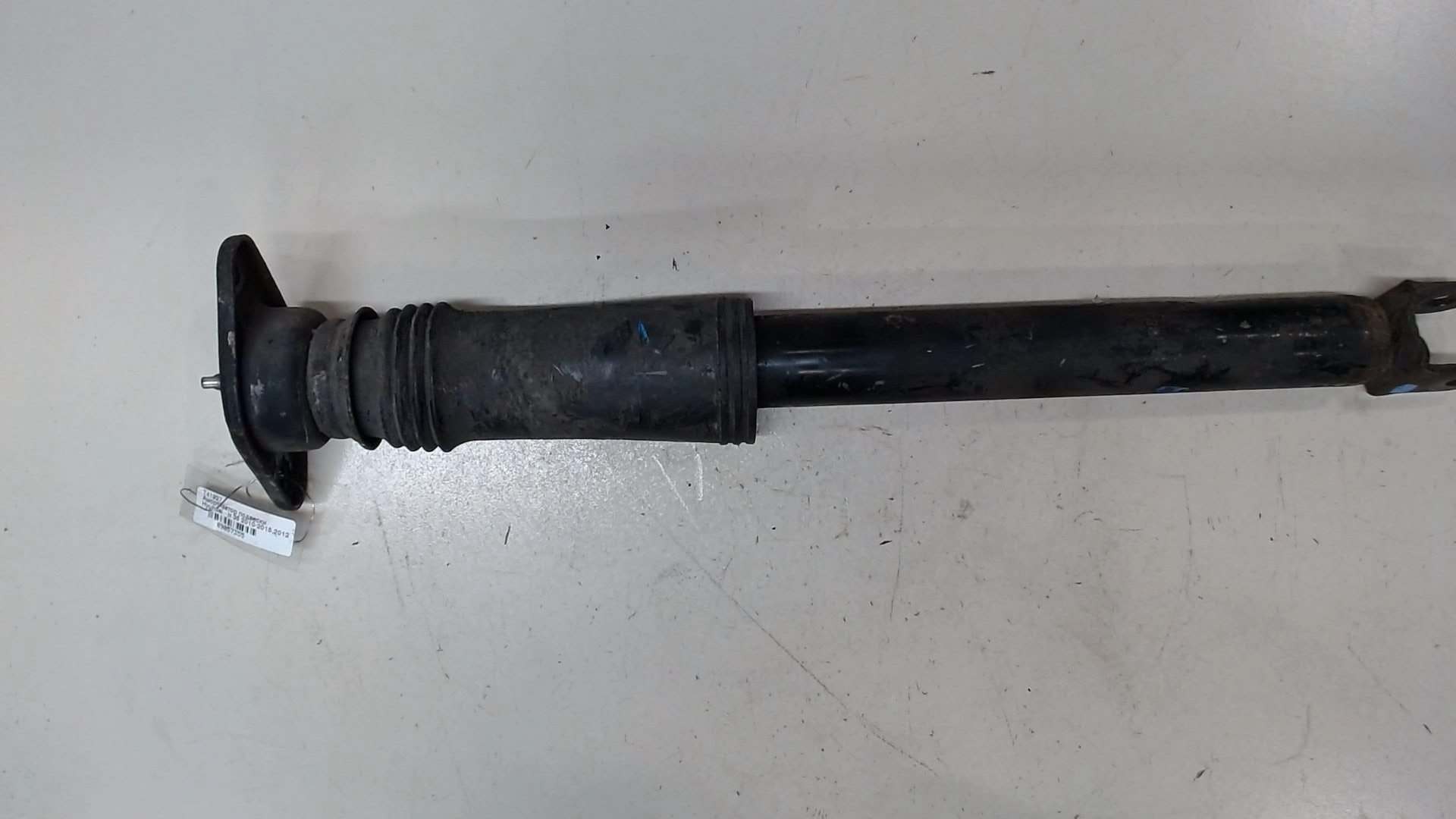 Амортизатор задний (стойка)