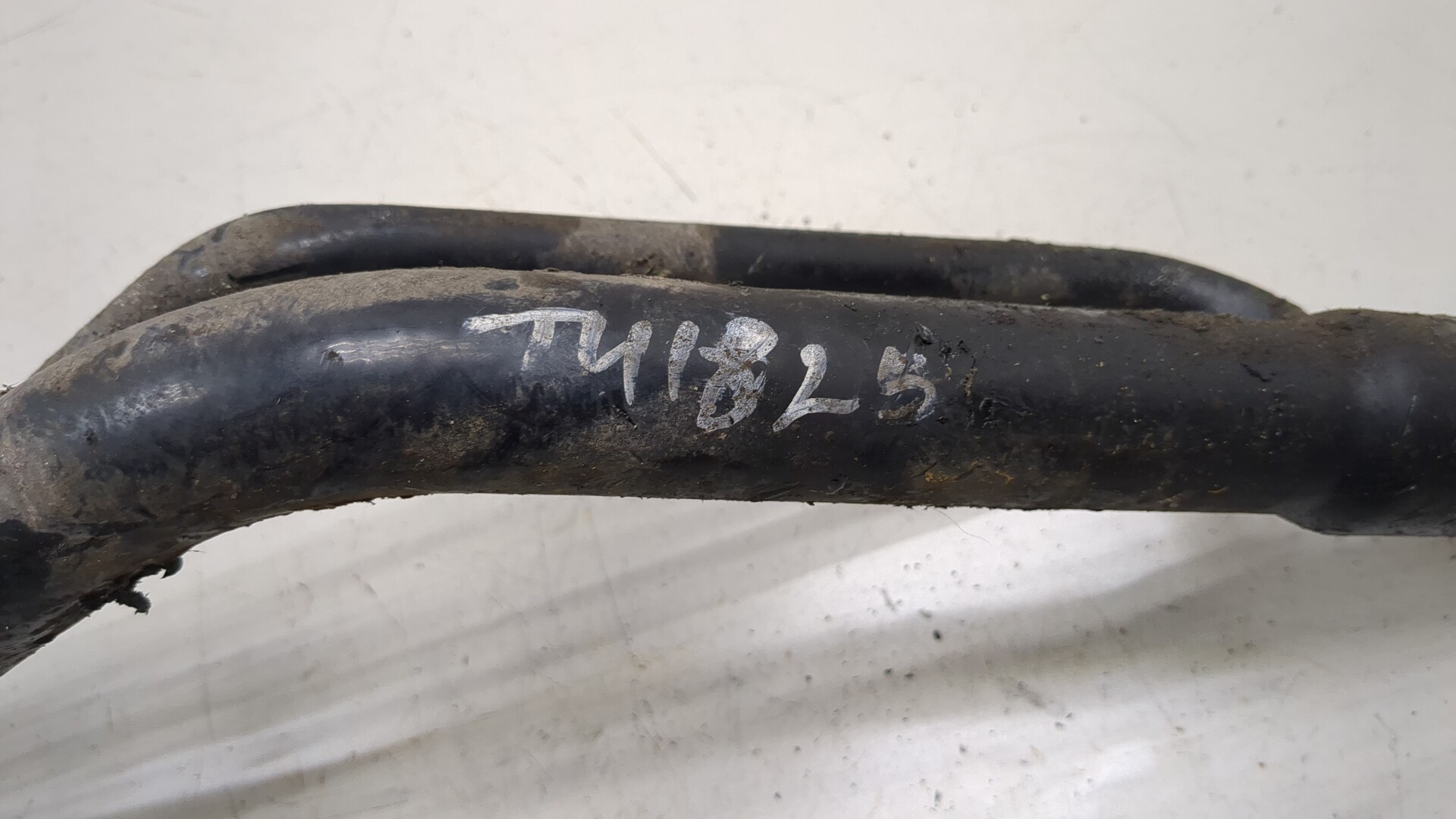 Горловина топливного бака