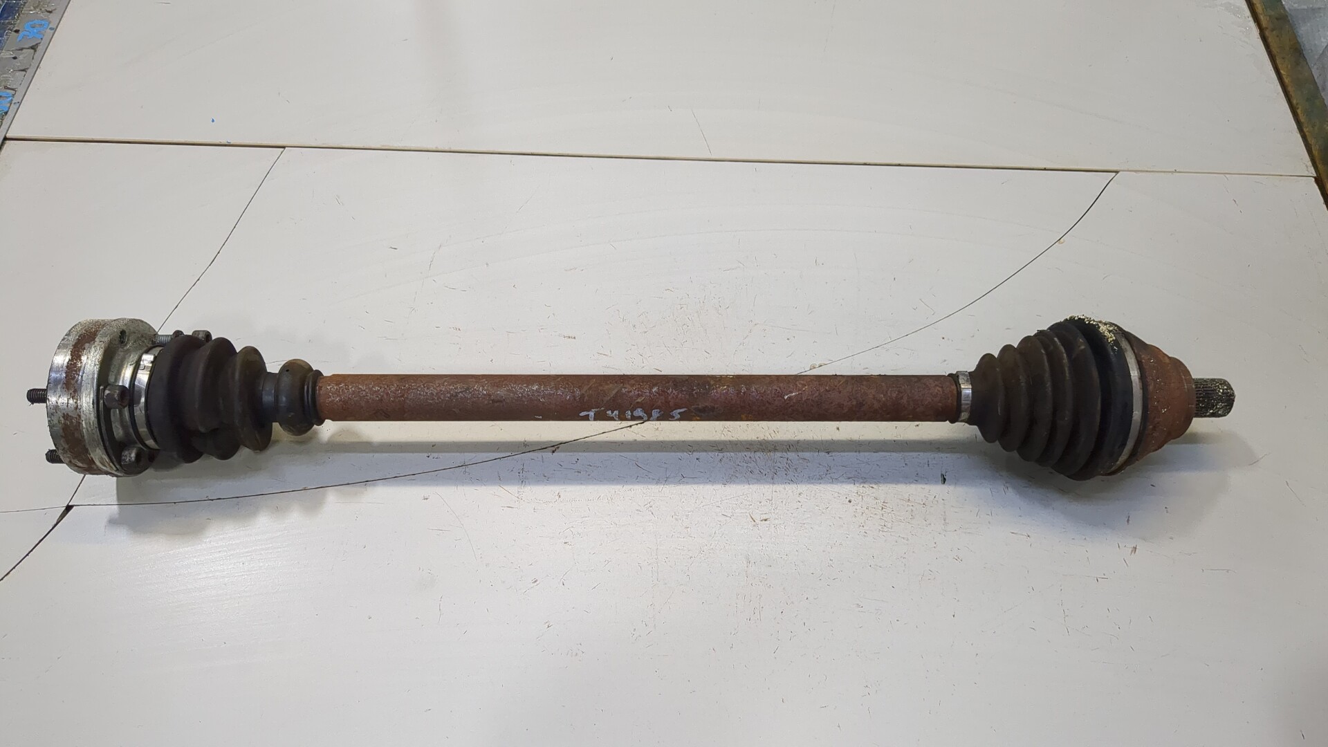 Полуось передняя правая