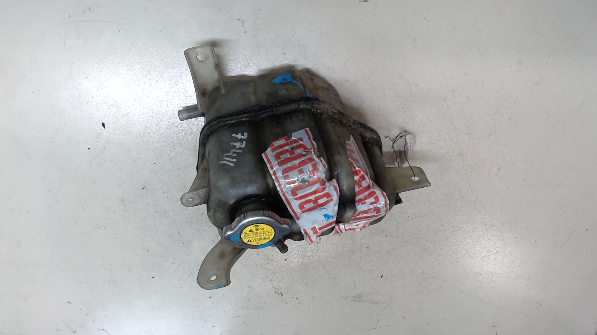 Бачок расширительный