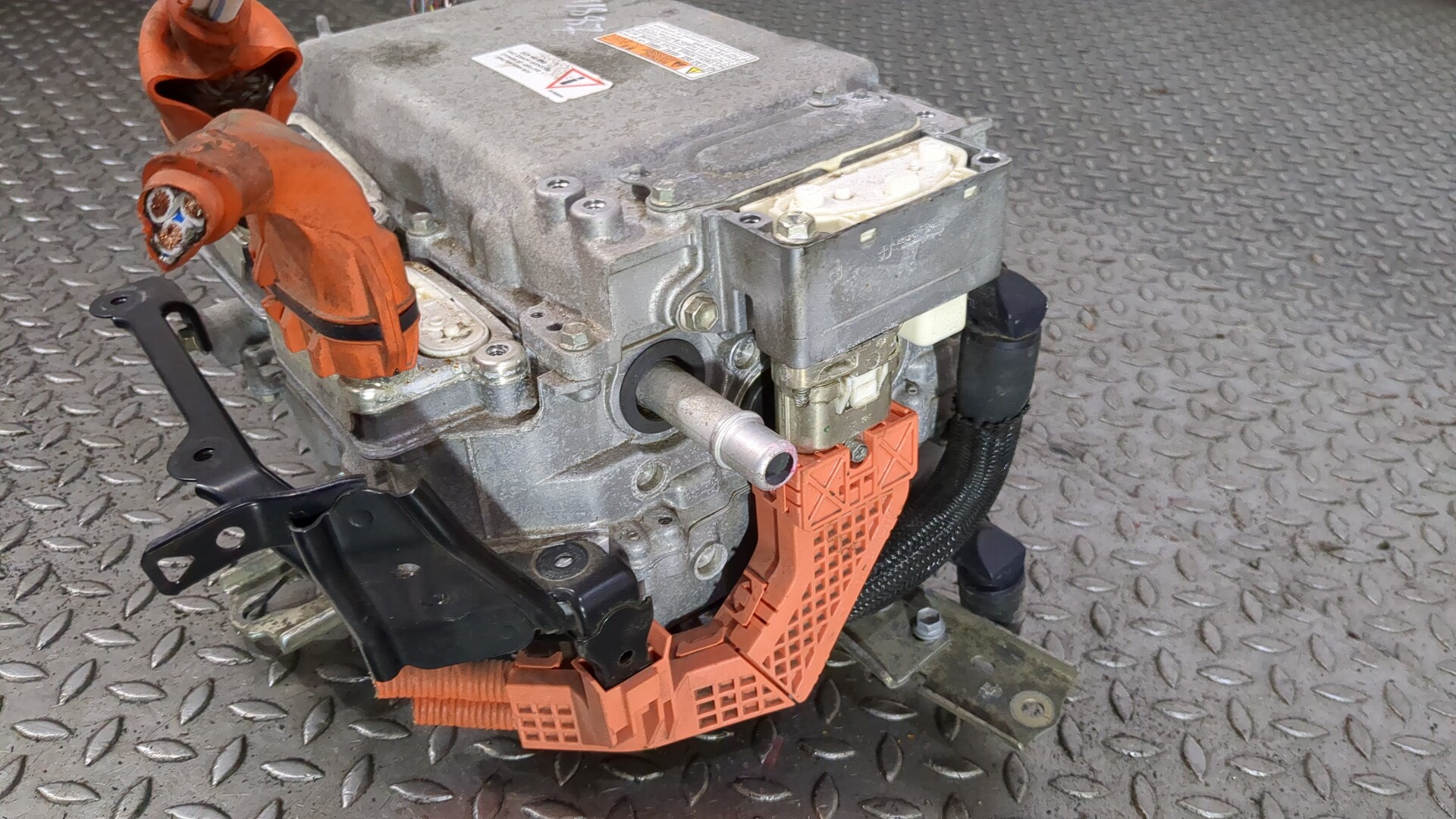 Преобразователь напряжения (адаптер)