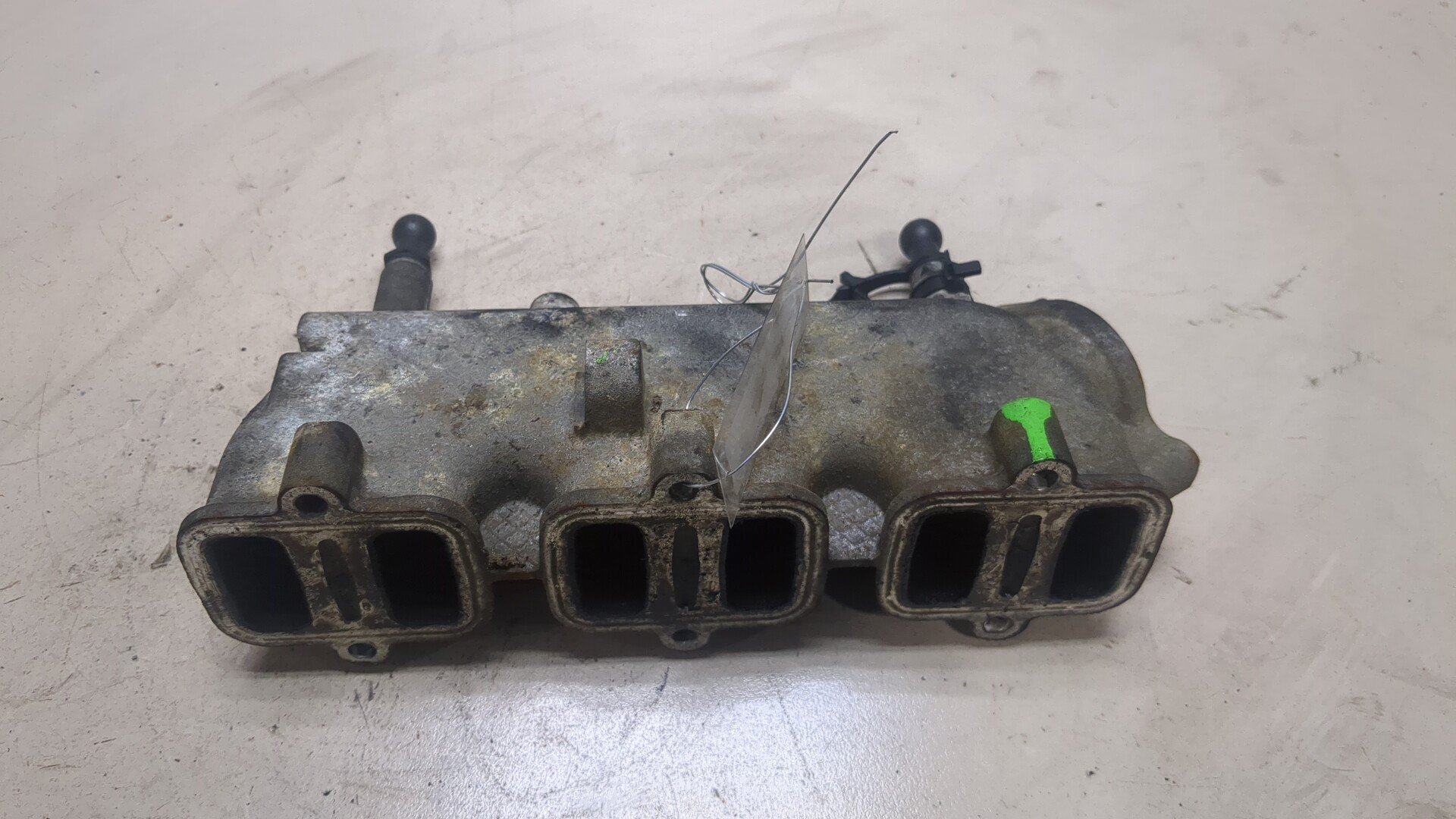 Коллектор впускной