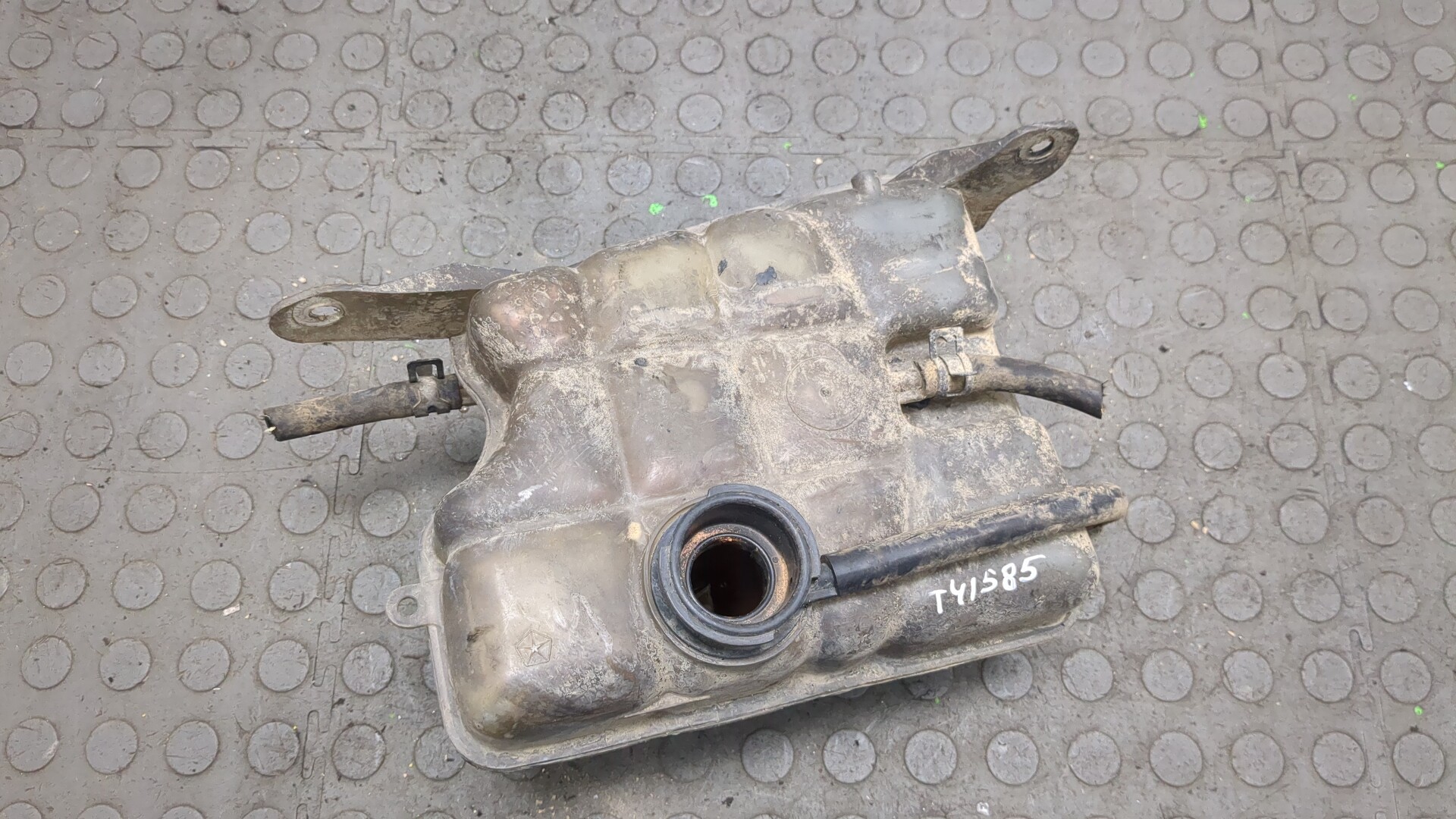 Бачок расширительный