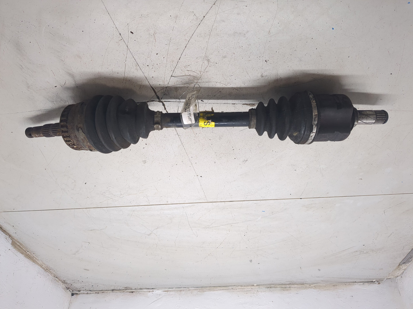 Полуось передняя левая