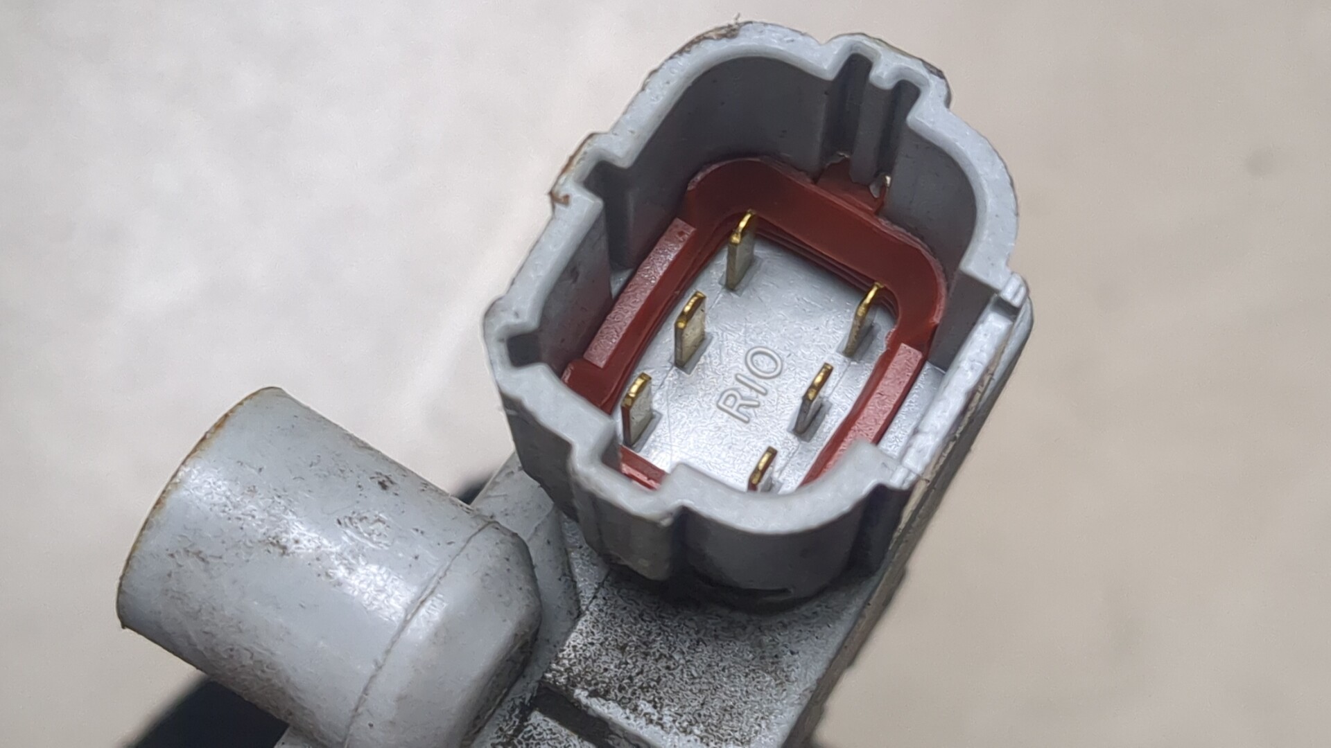 Замок двери передней правой