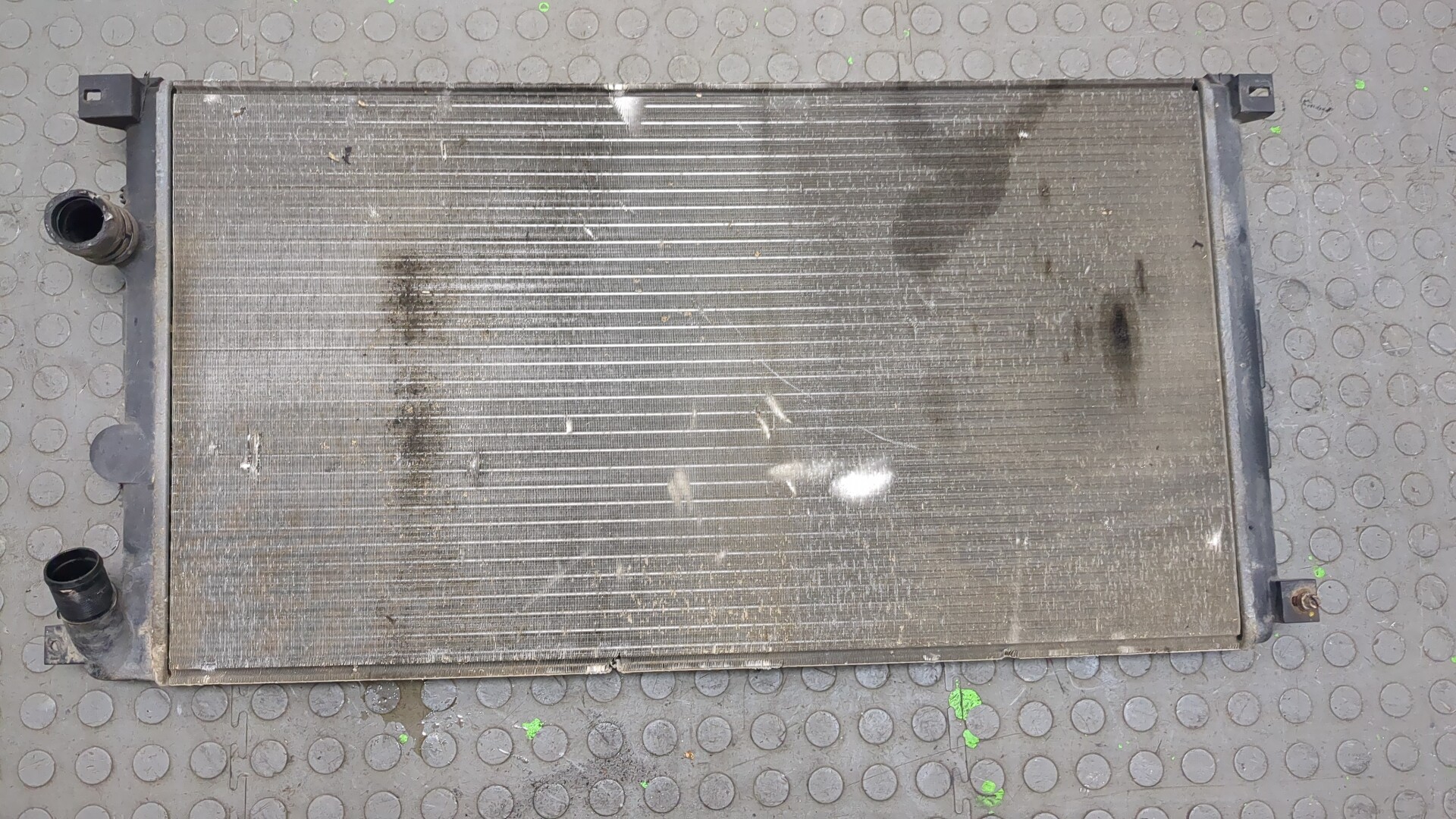 Радиатор охлаждения двигателя основной