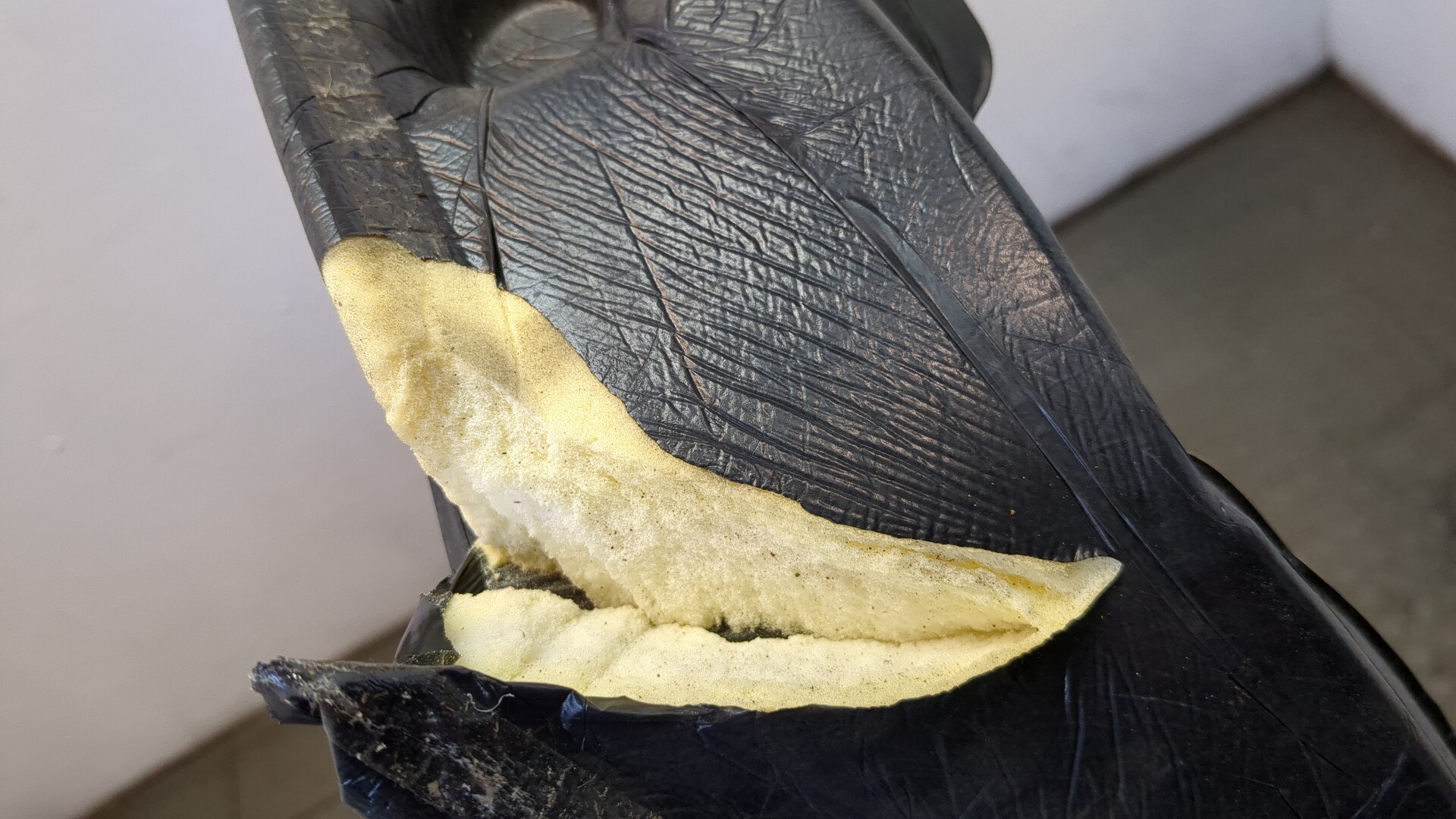 Локер передний правый