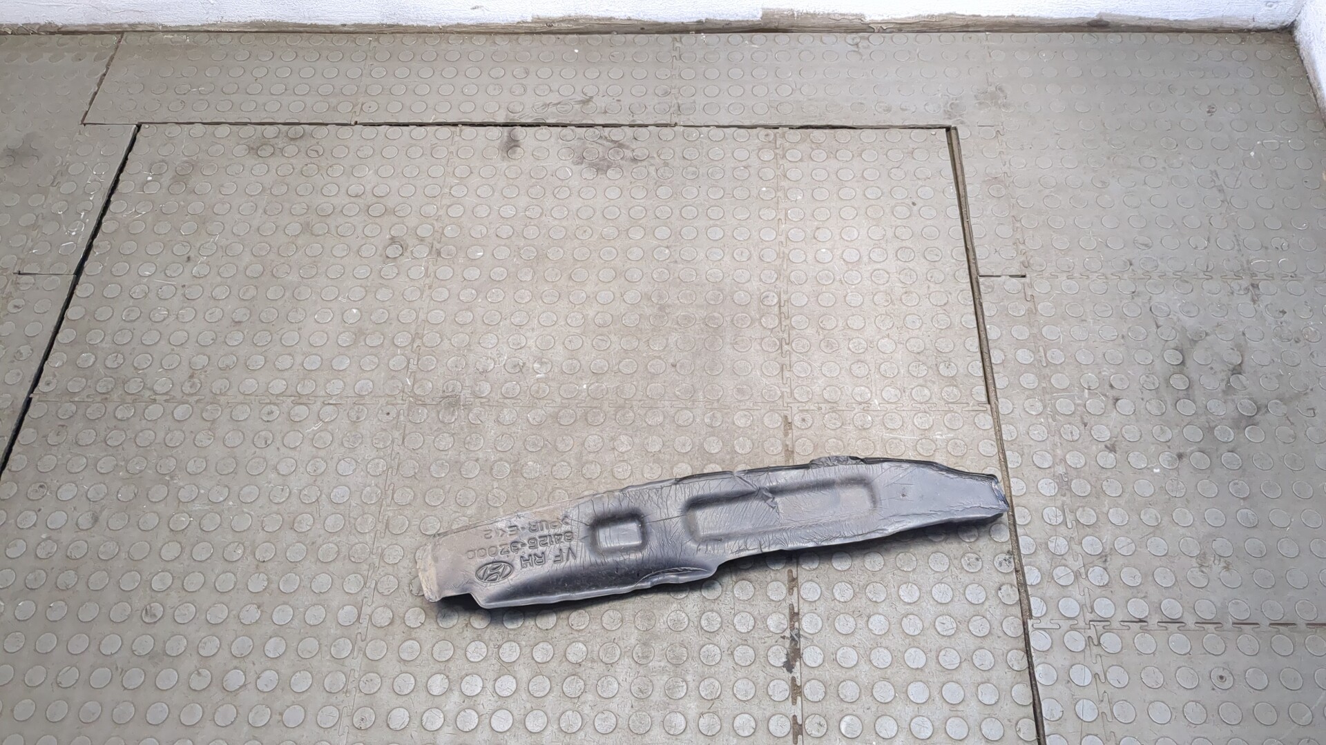 Локер передний правый