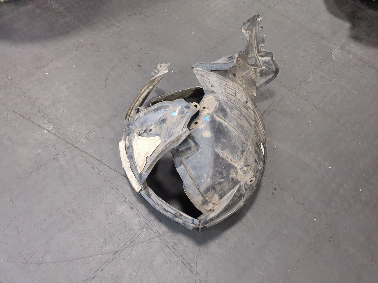 Локер передний правый