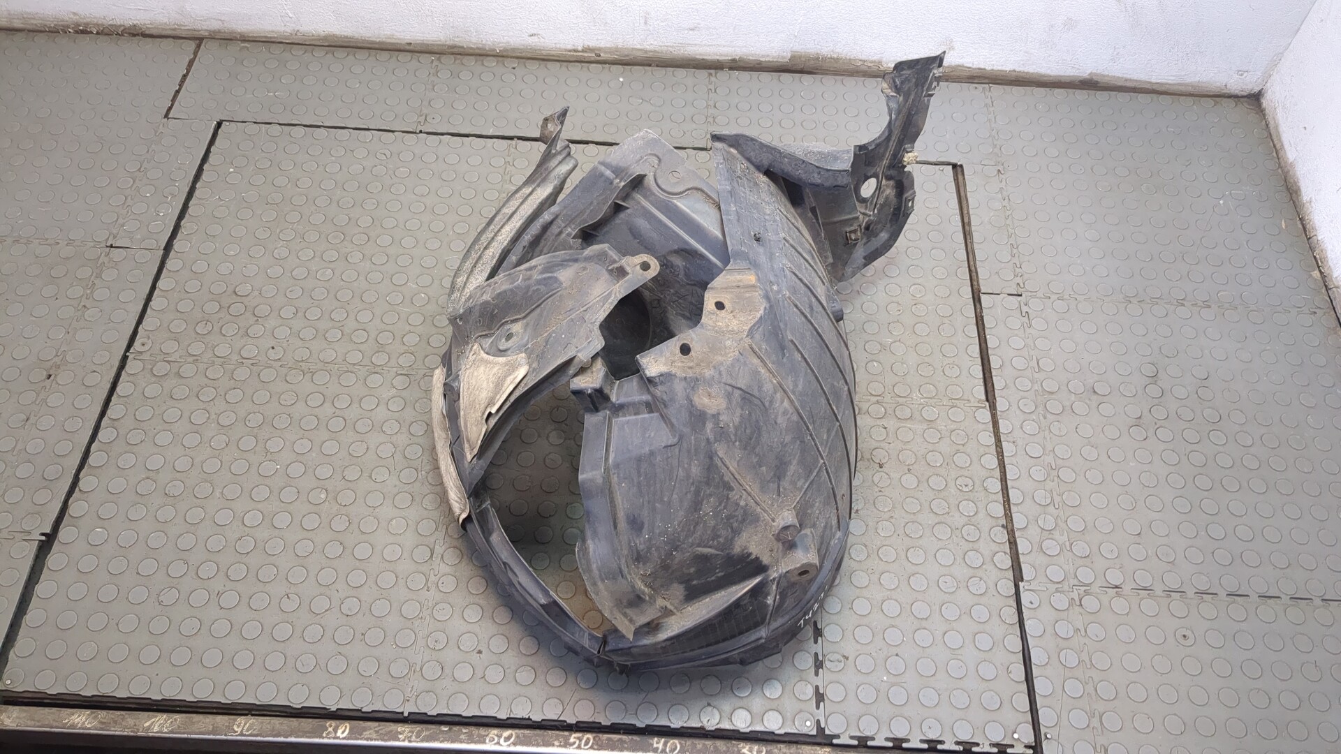 Локер передний правый