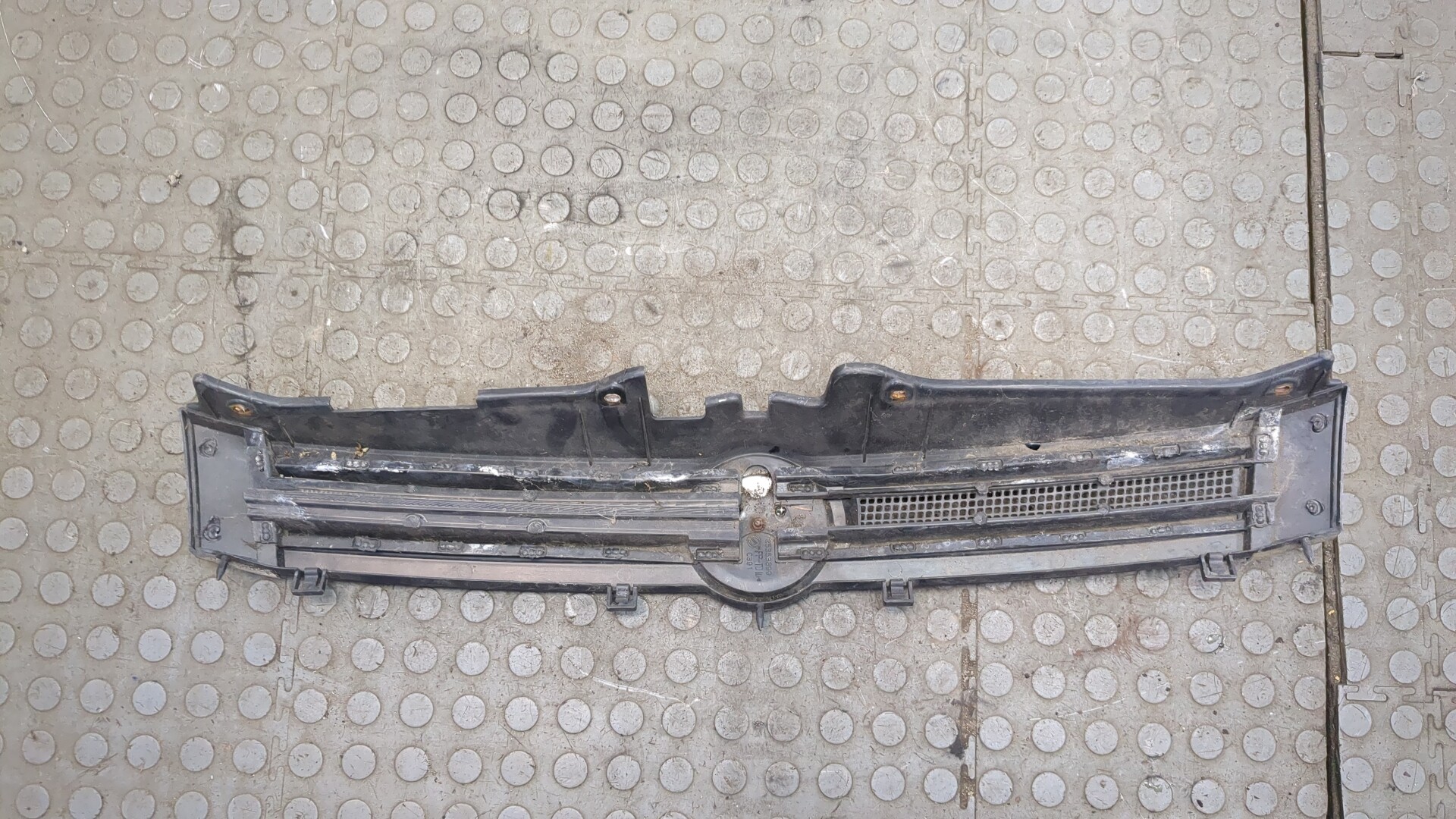 Решетка радиатора