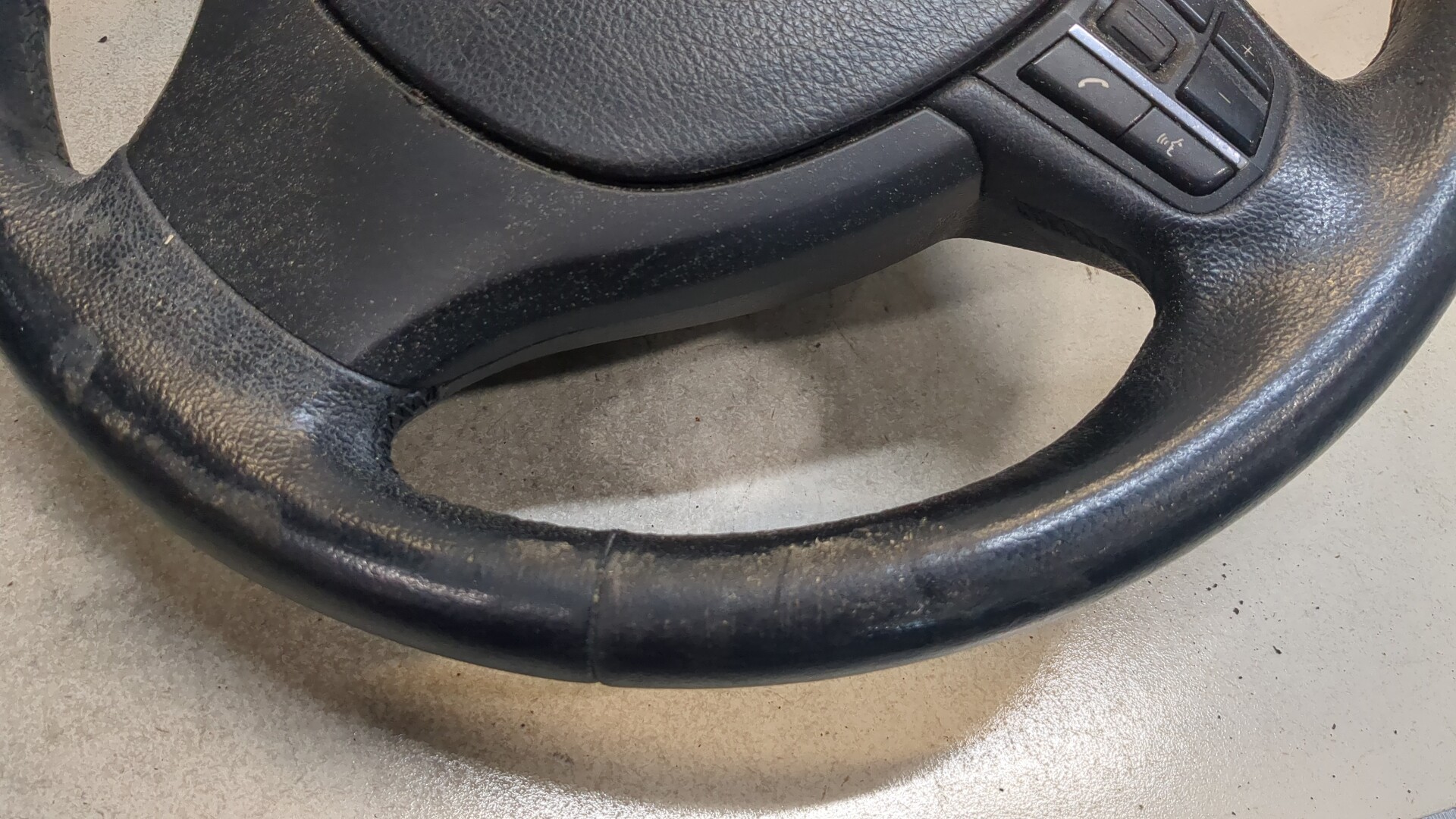 Рулевое колесо (руль)