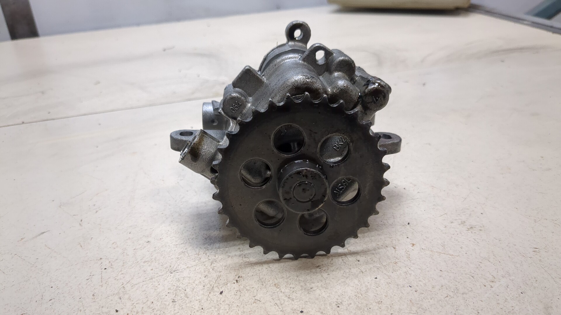 Насос масляный