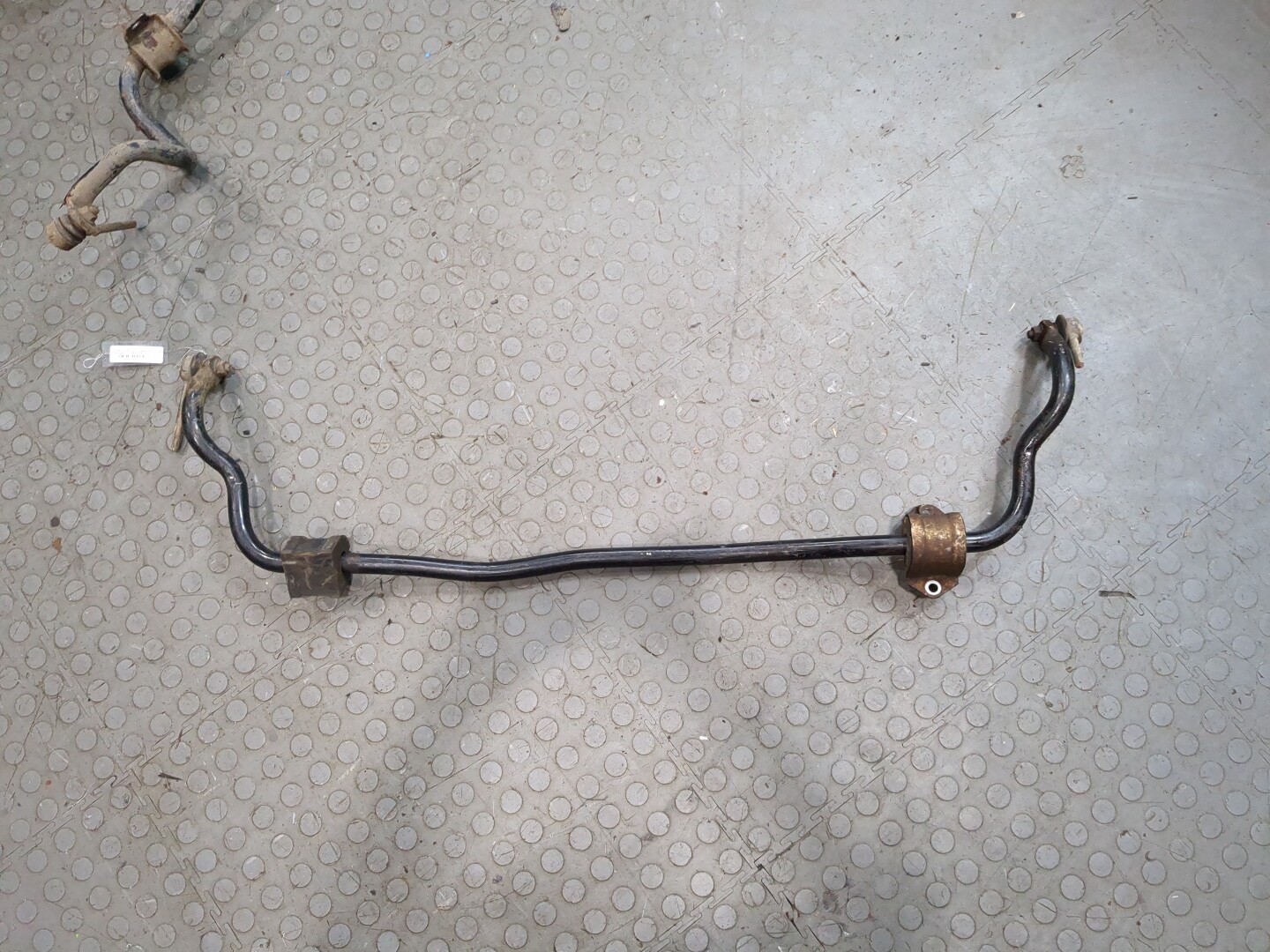 Стабилизатор передний