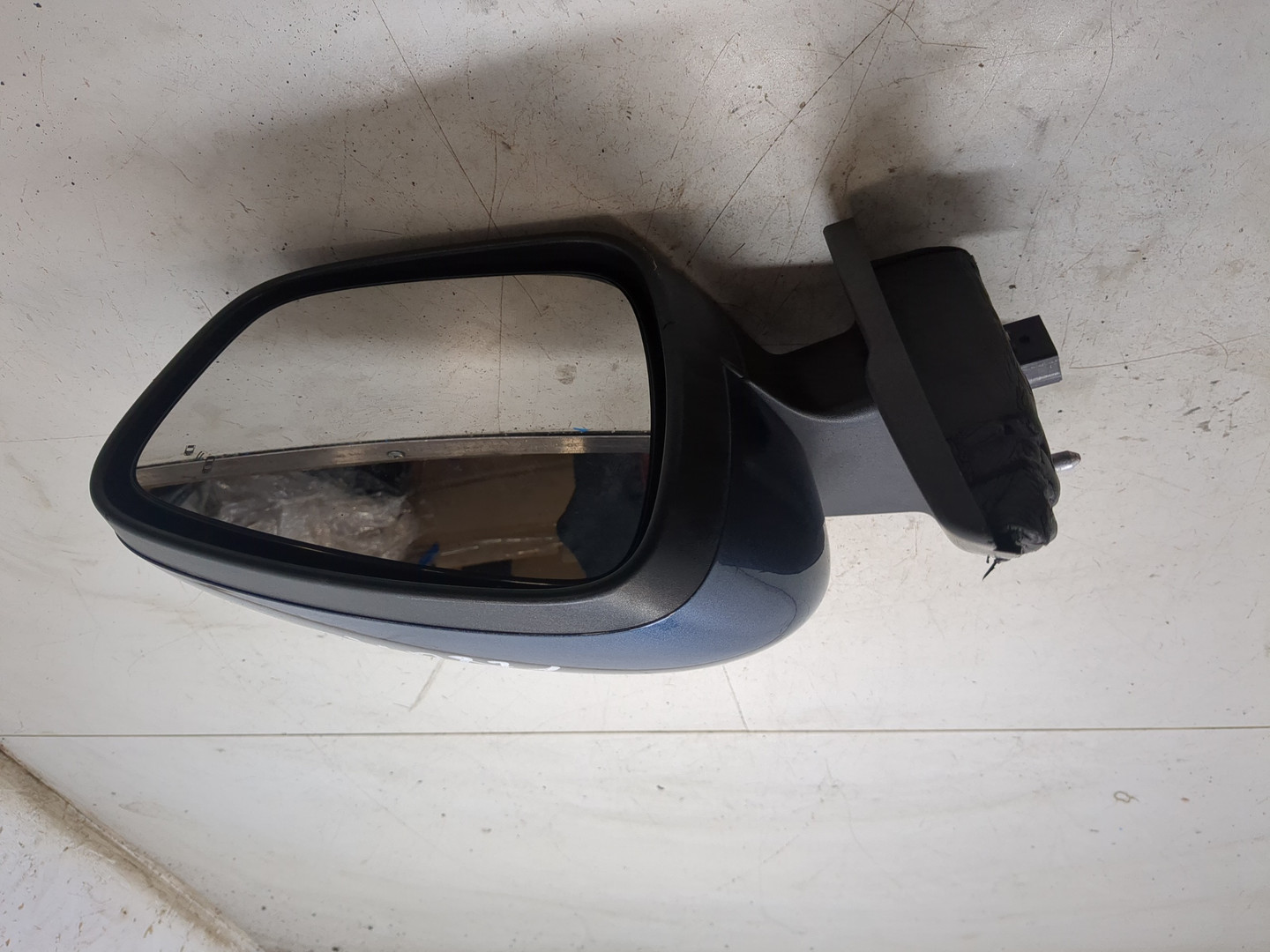 Зеркало правое электрическое