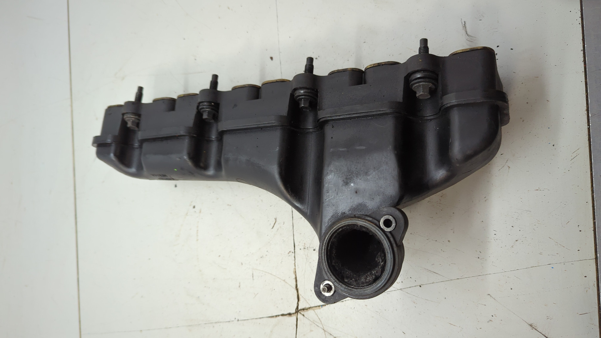 Коллектор впускной