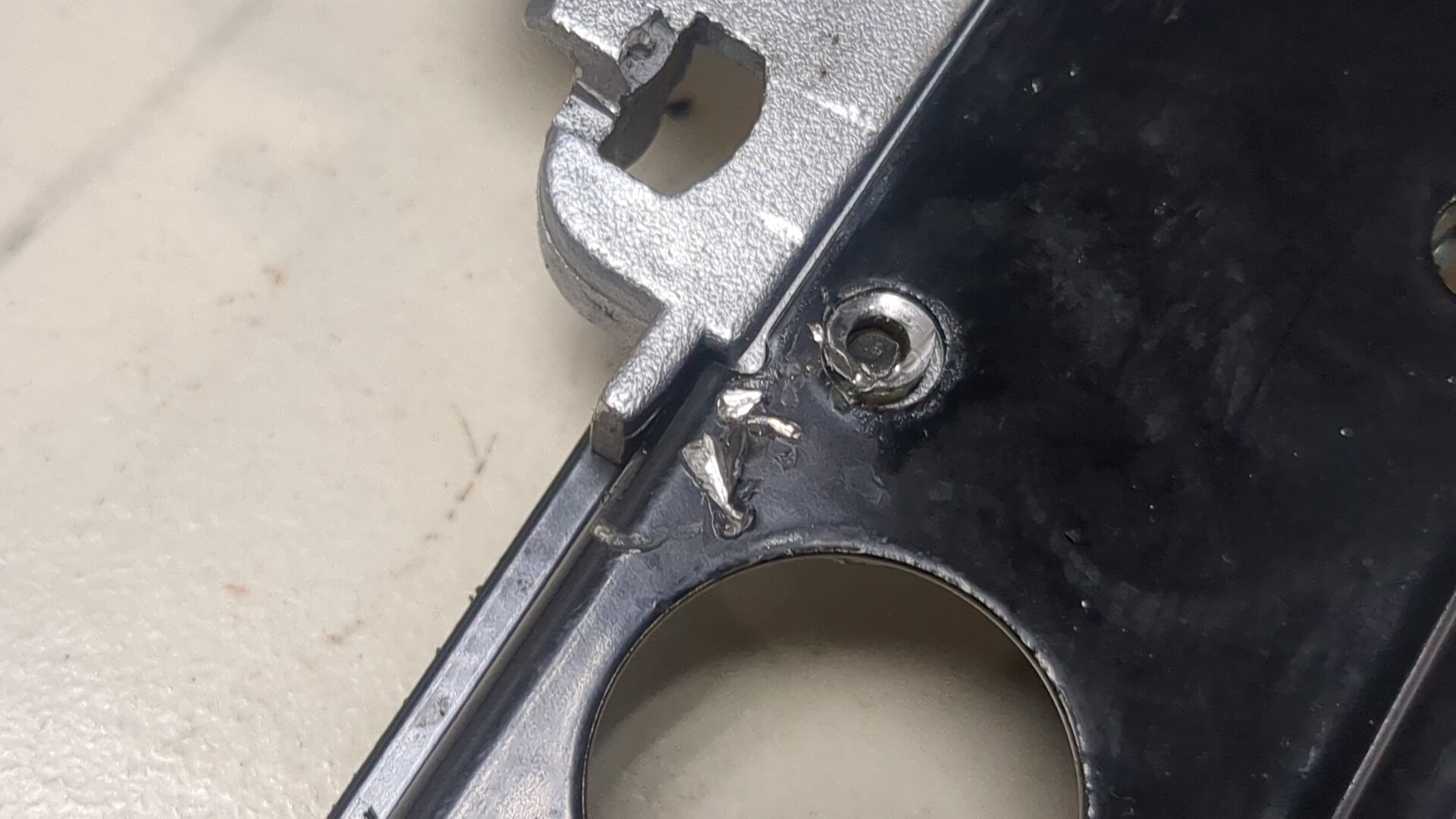 Стеклоподъемник электр. задний правый