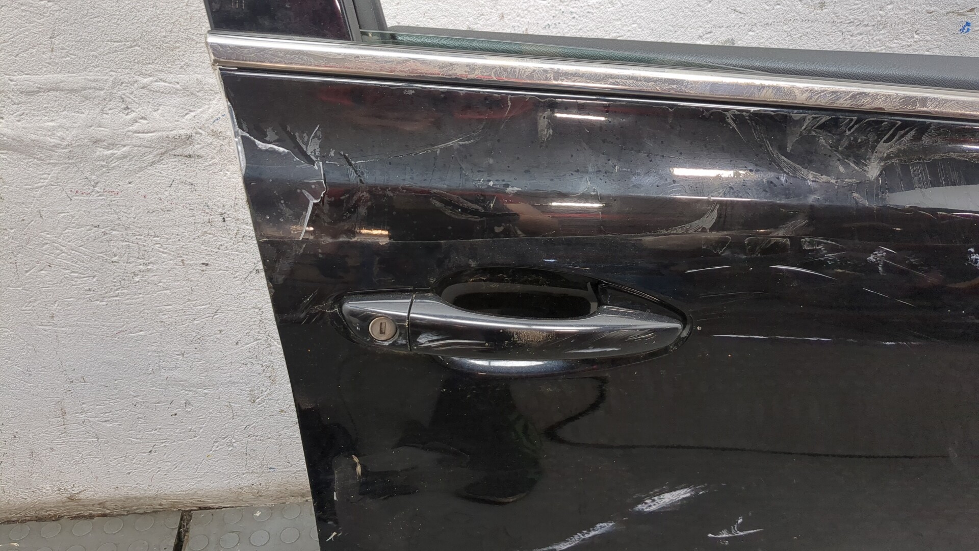 Дверь передняя правая