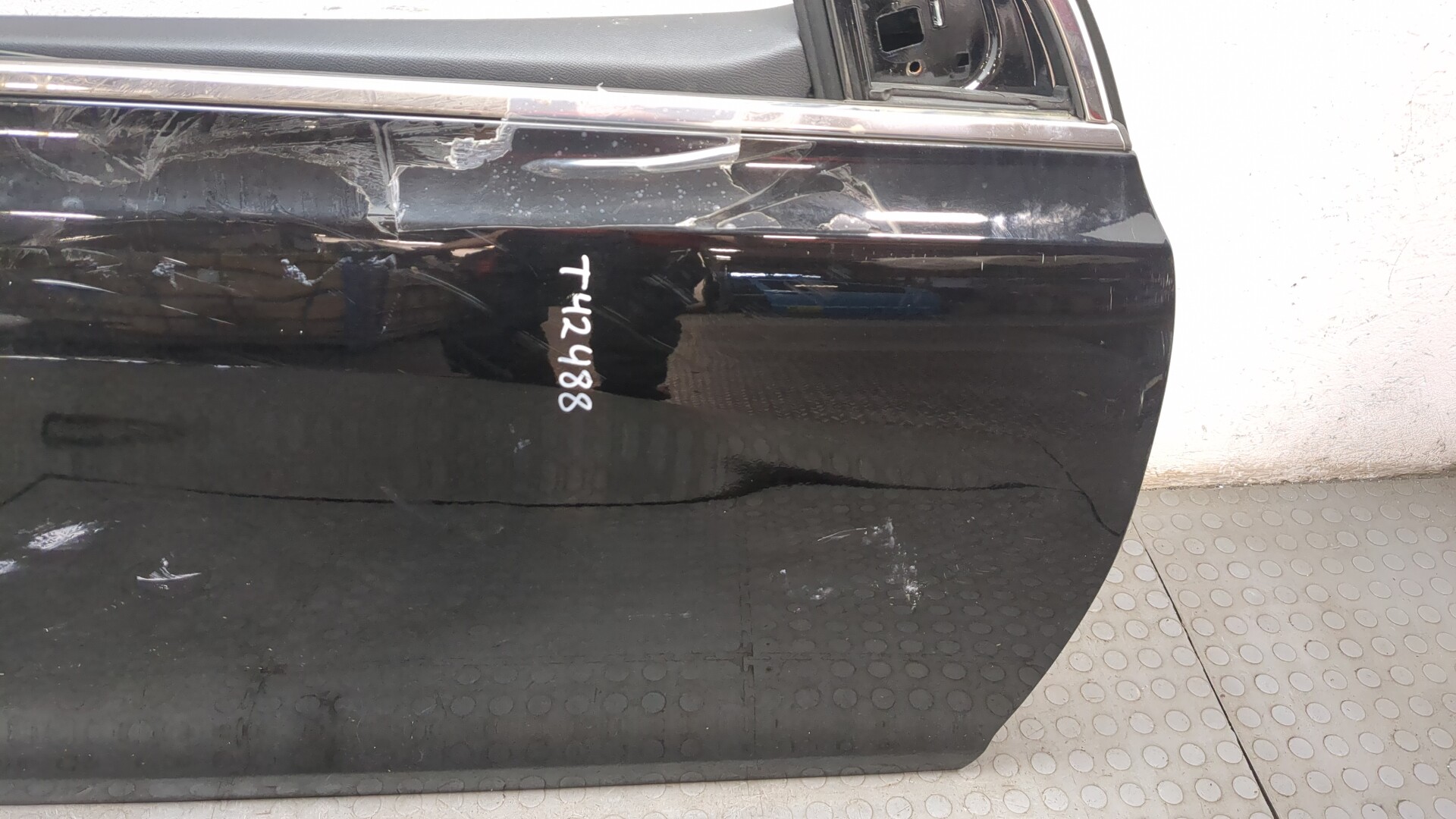 Дверь передняя правая