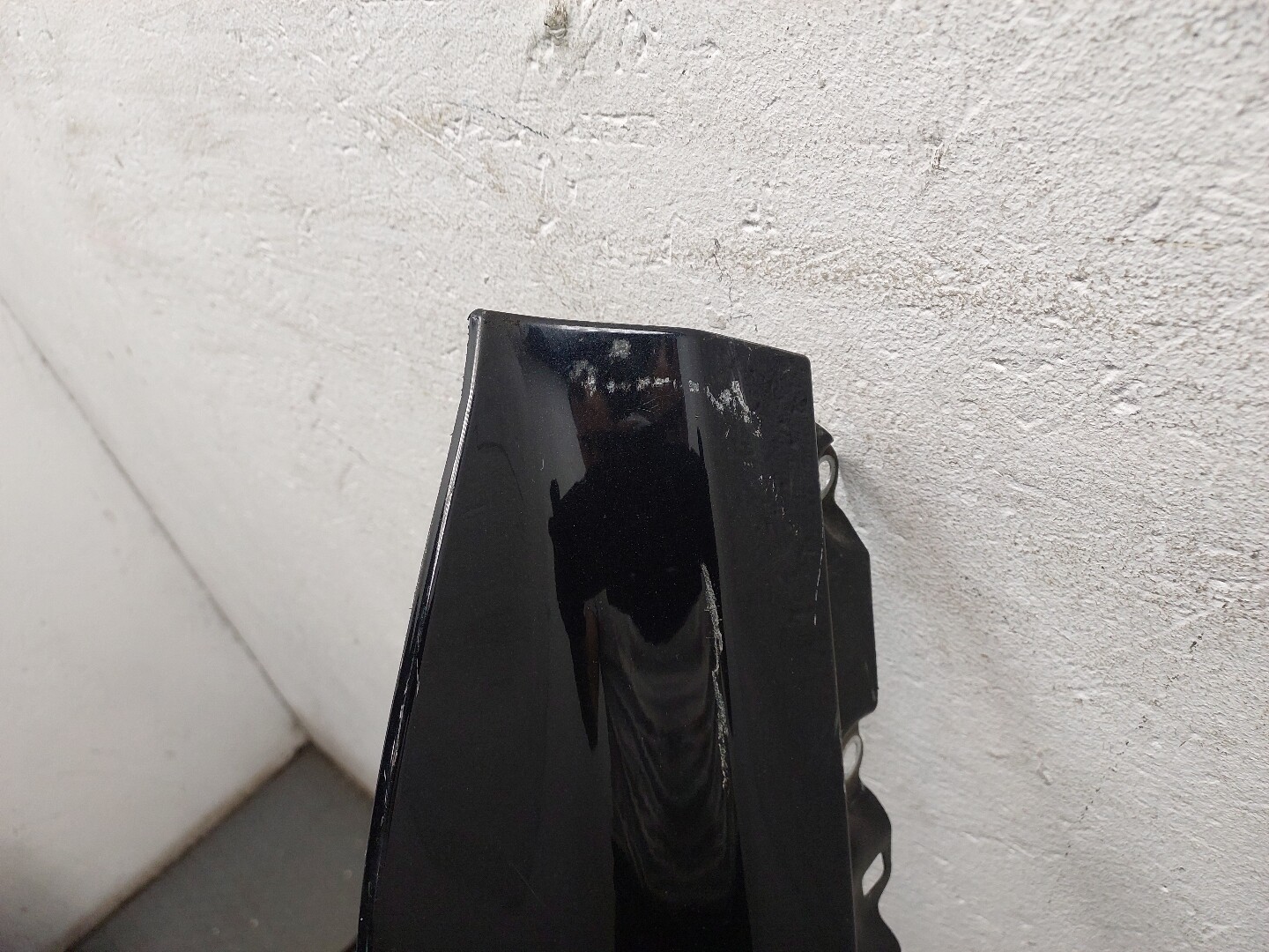 Крыло переднее левое