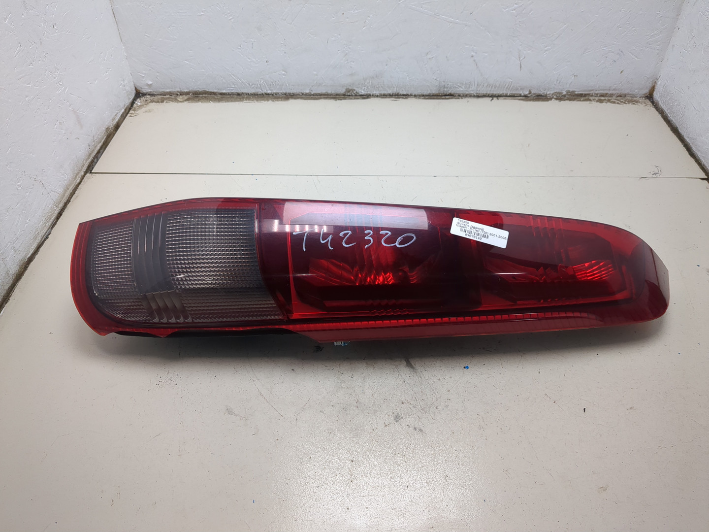 Фонарь задний правый