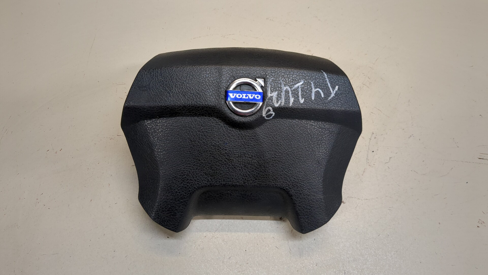 Подушка безопасности в рулевое колесо