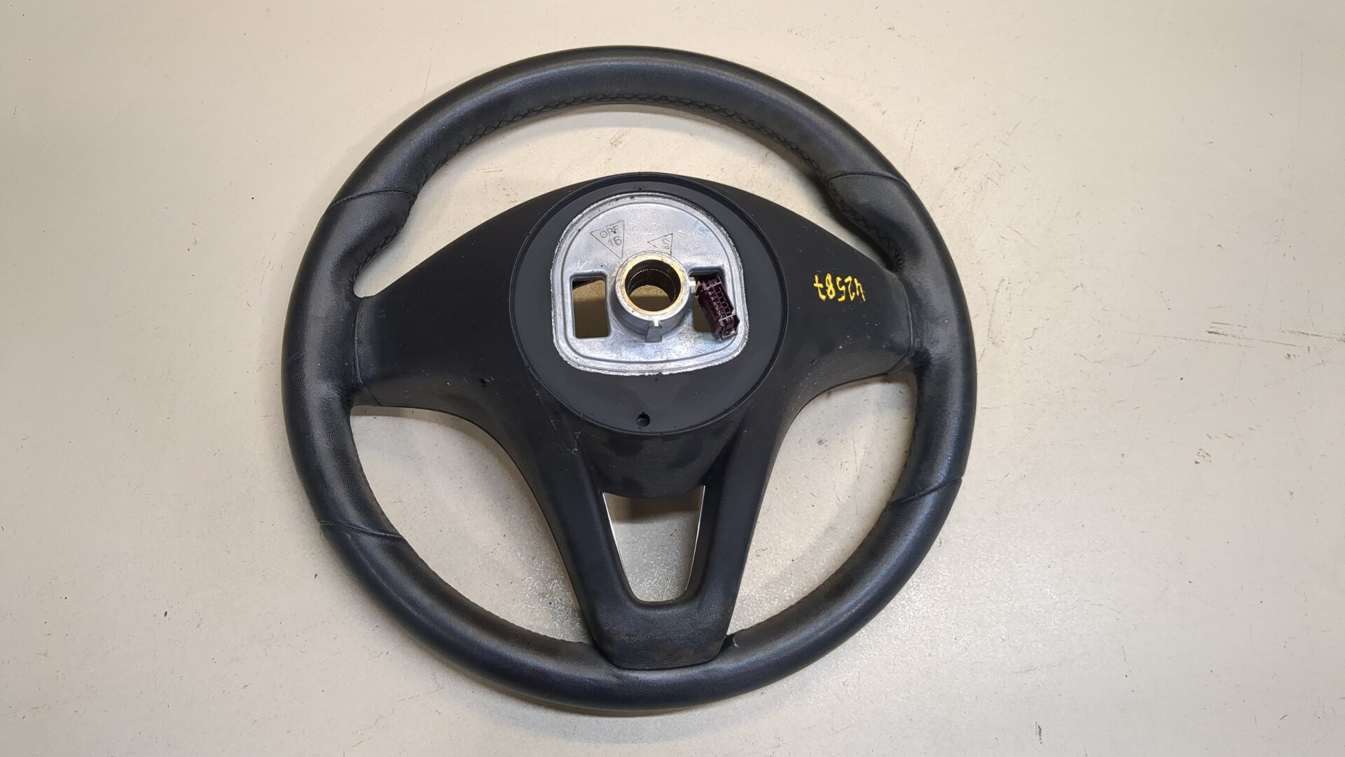 Рулевое колесо (руль)