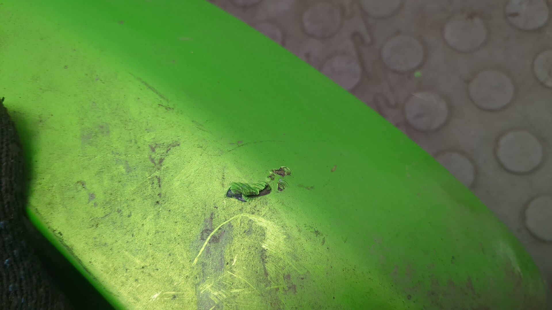 Молдинг заднего крыла правого