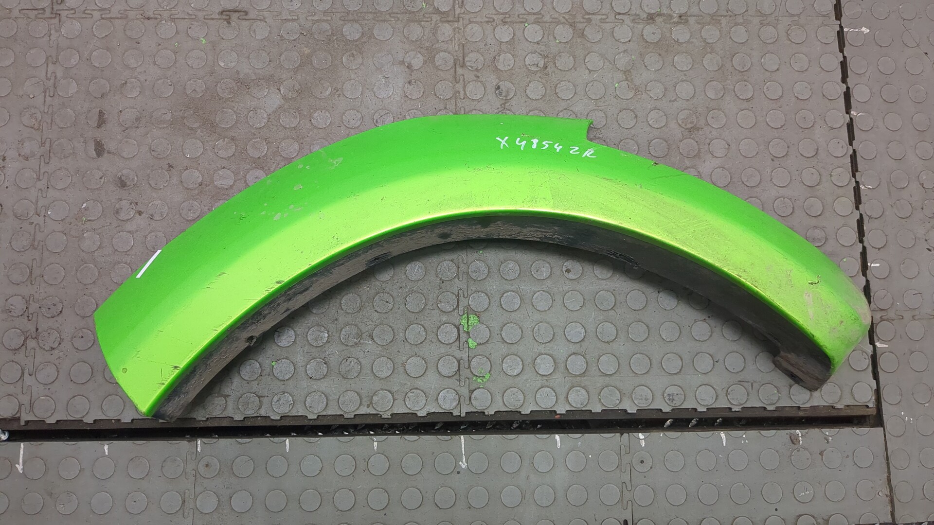 Молдинг заднего крыла правого