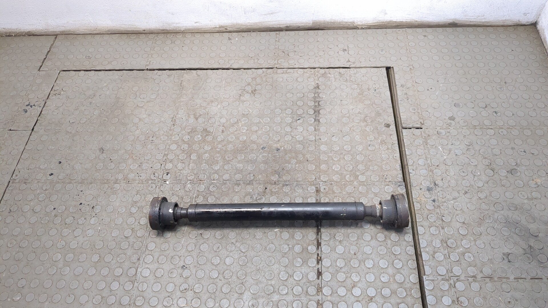 Вал карданный передний