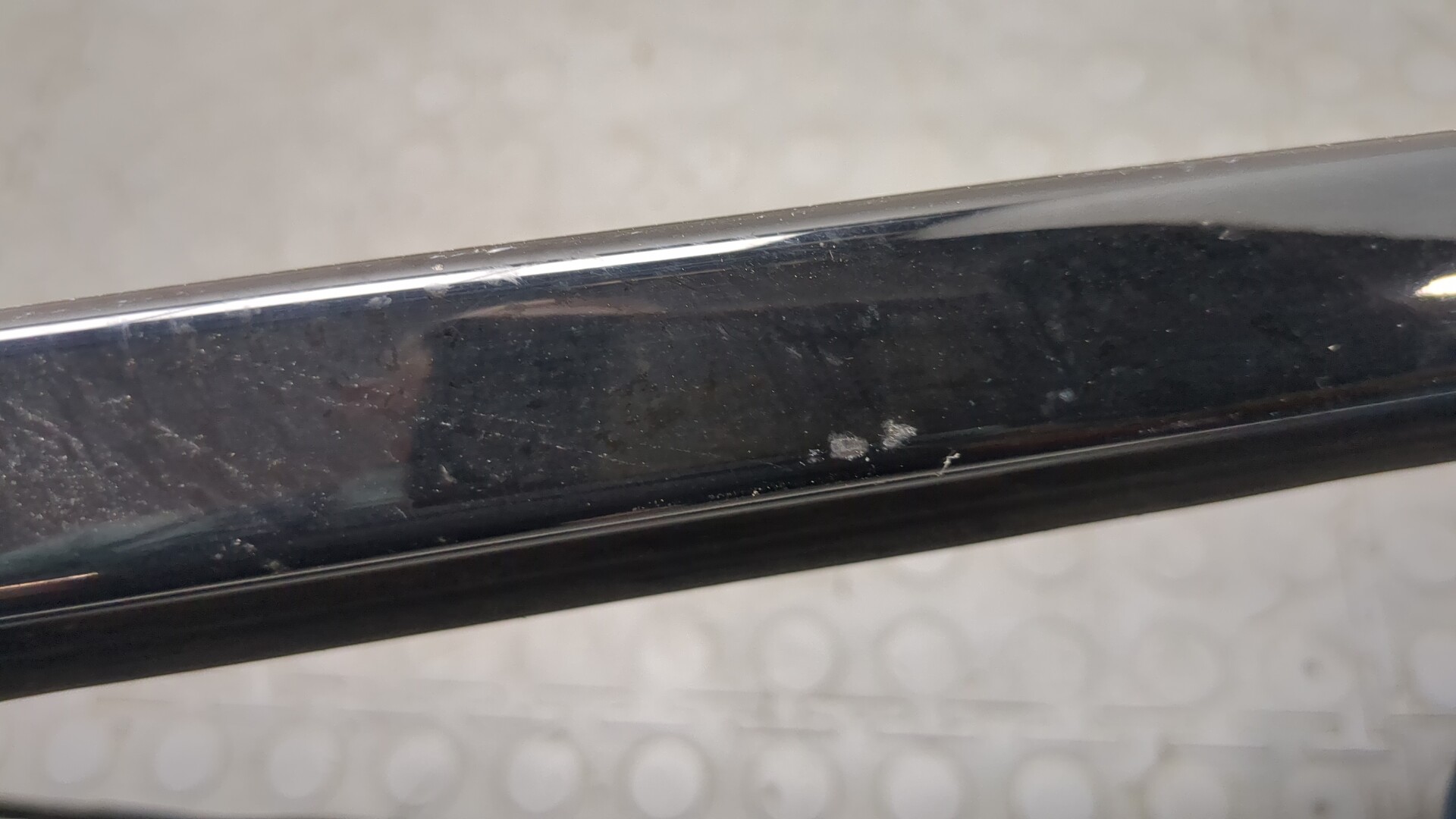 Рейлинг (релинг) левый (планка на крышу)