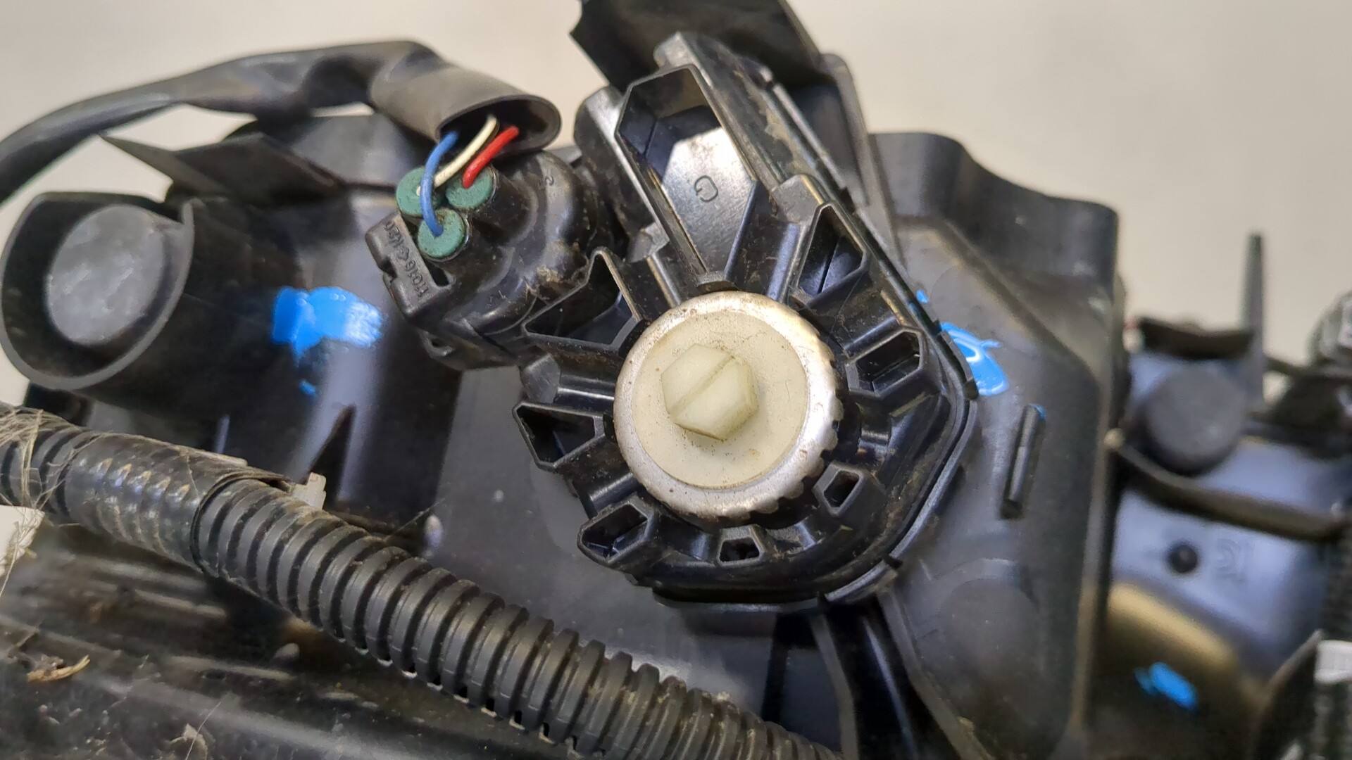 Фара правая