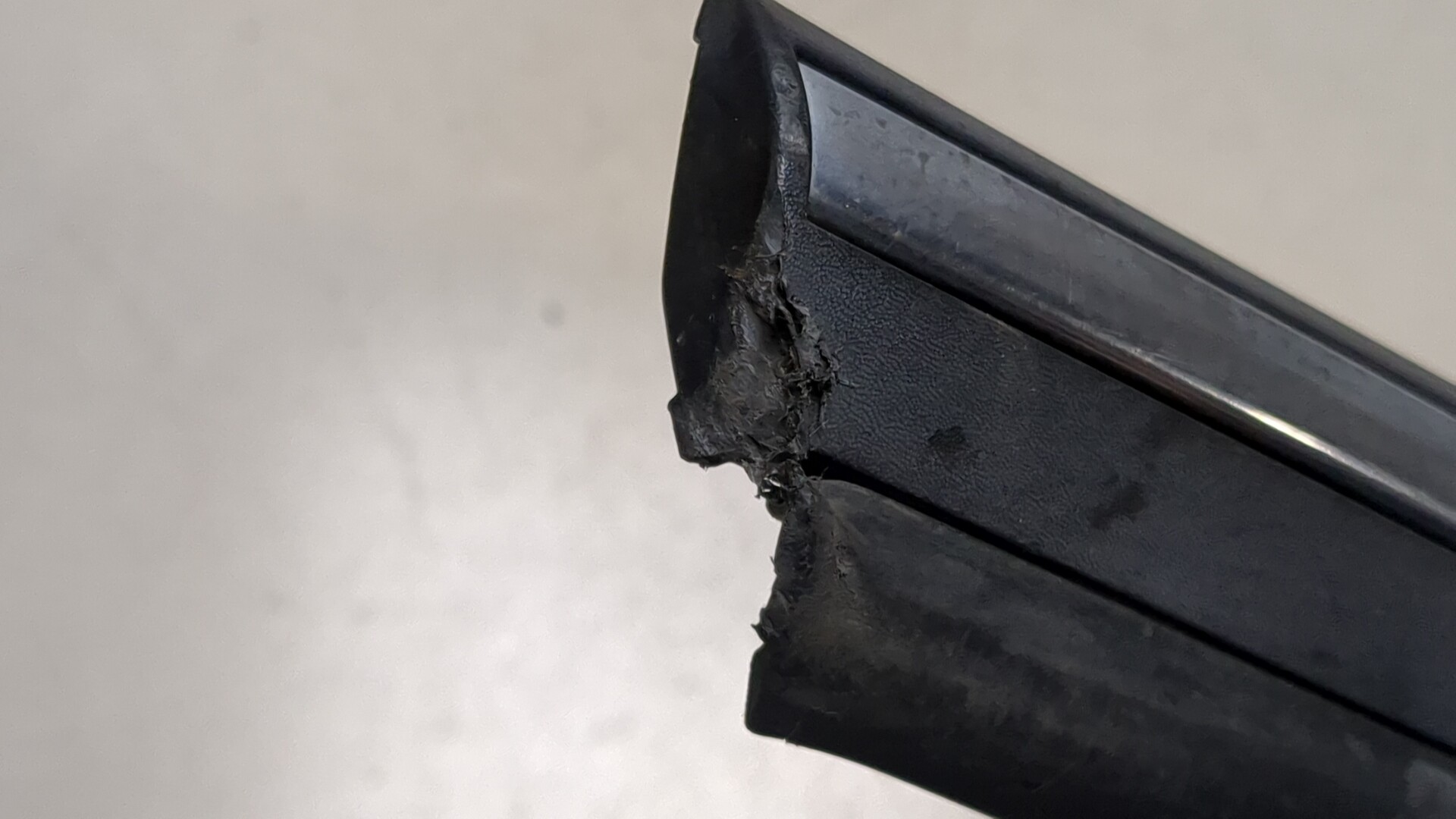 Молдинг двери