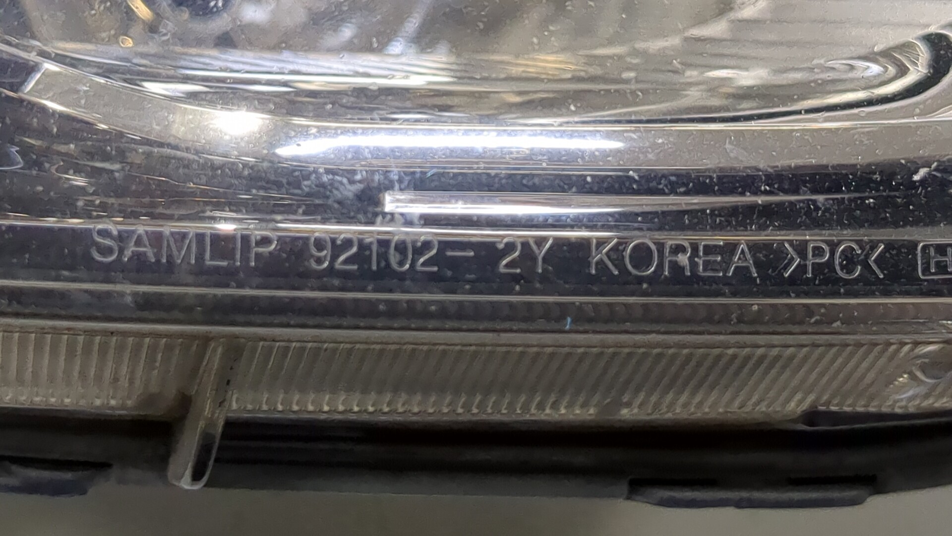 Фара правая