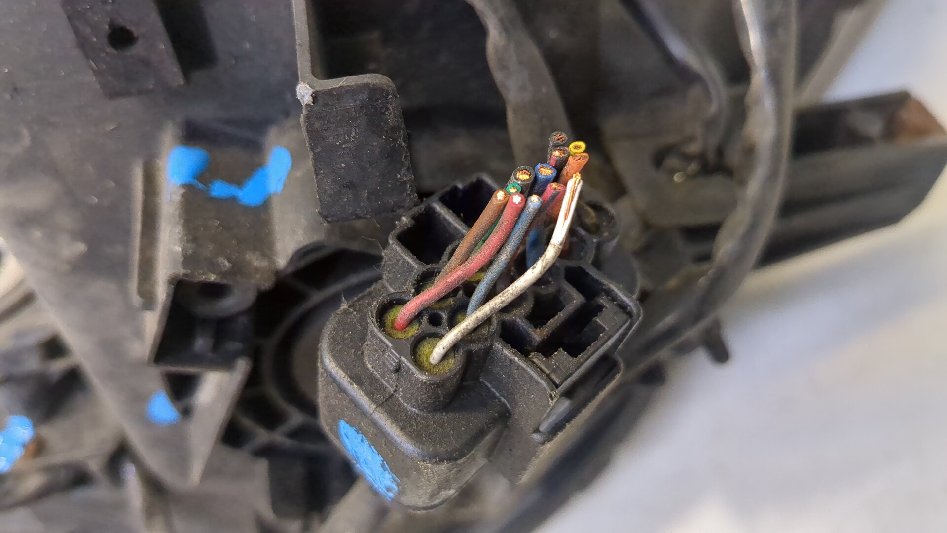 Фара правая