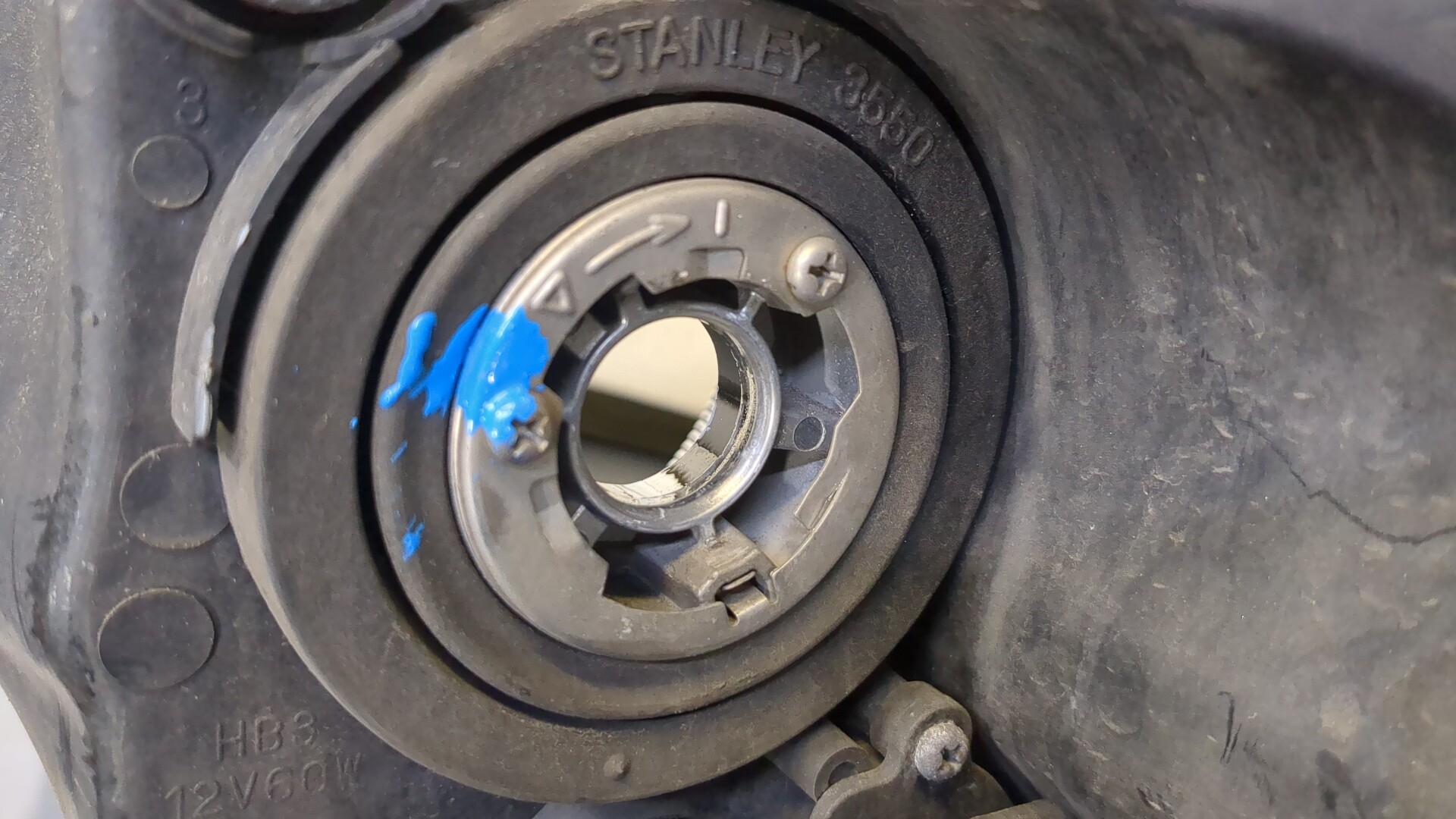 Фара правая