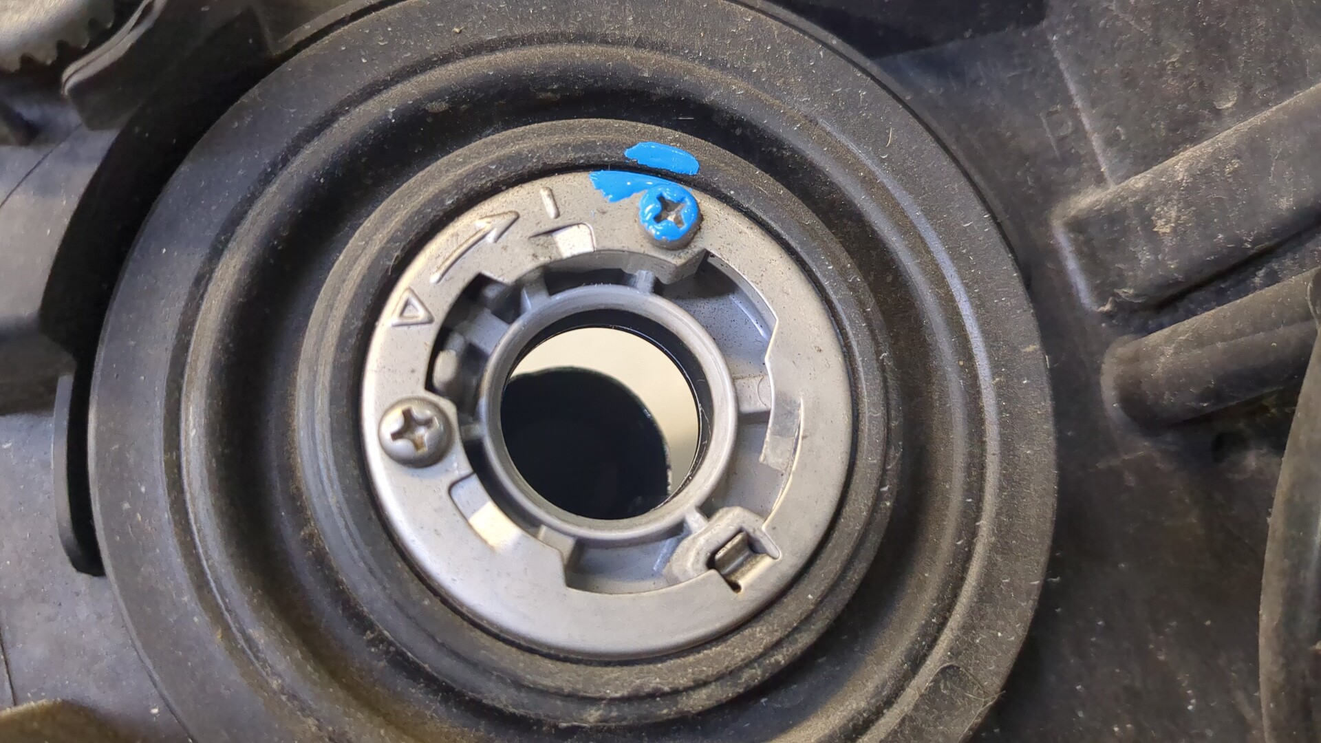 Фара правая