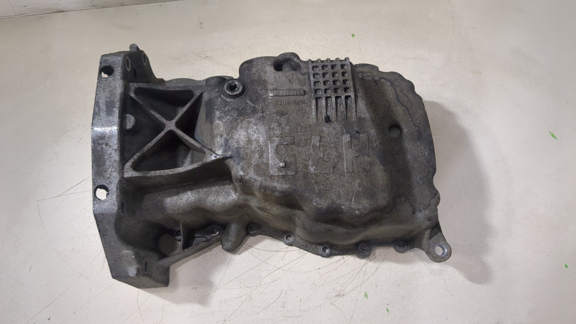 Поддон масляный двигателя (картер)