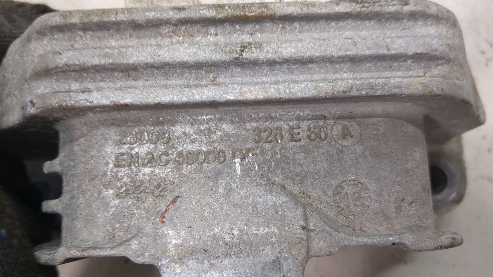 Опора двигателя