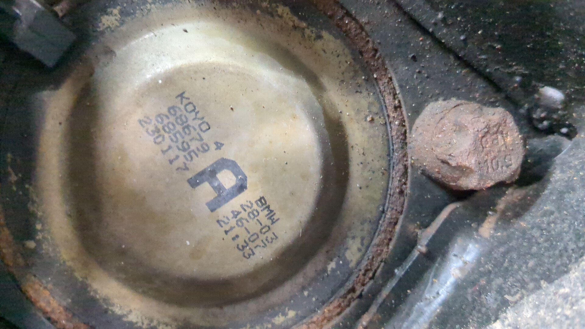 Кулак поворотный задний правый