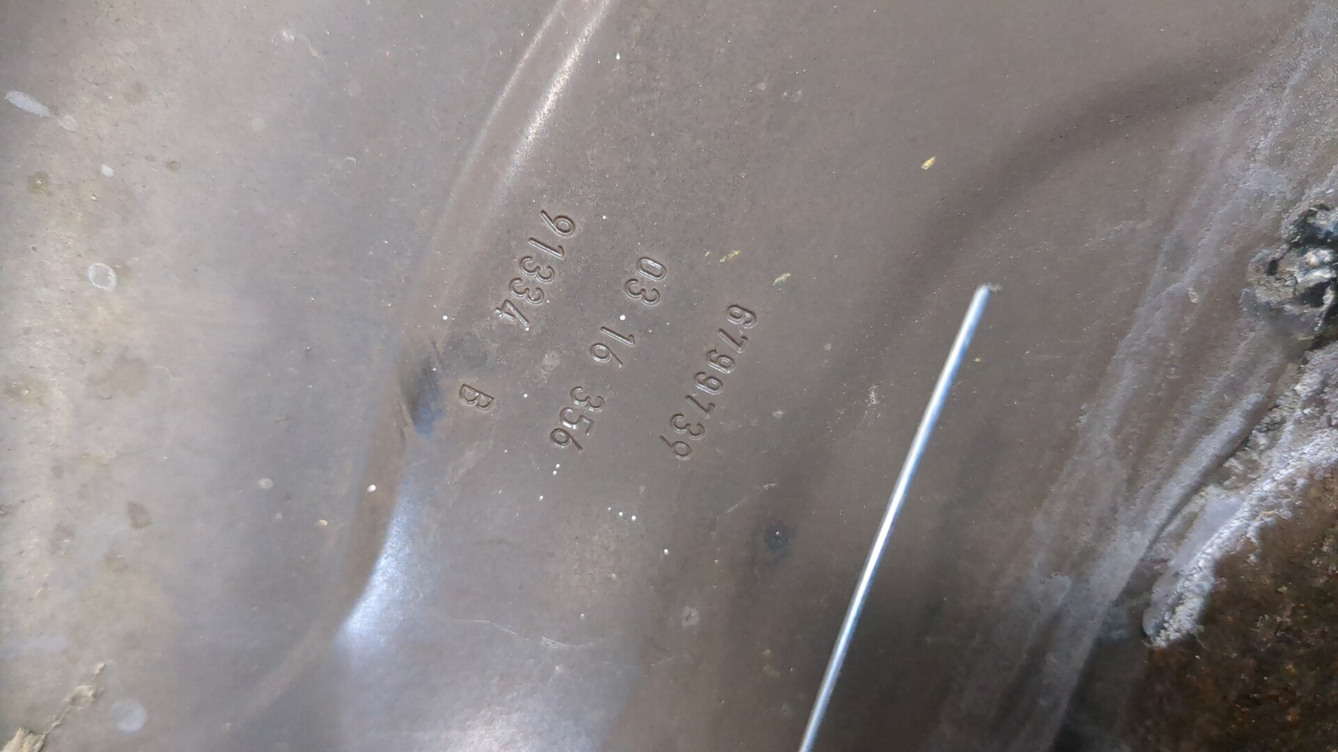 Кулак поворотный задний правый