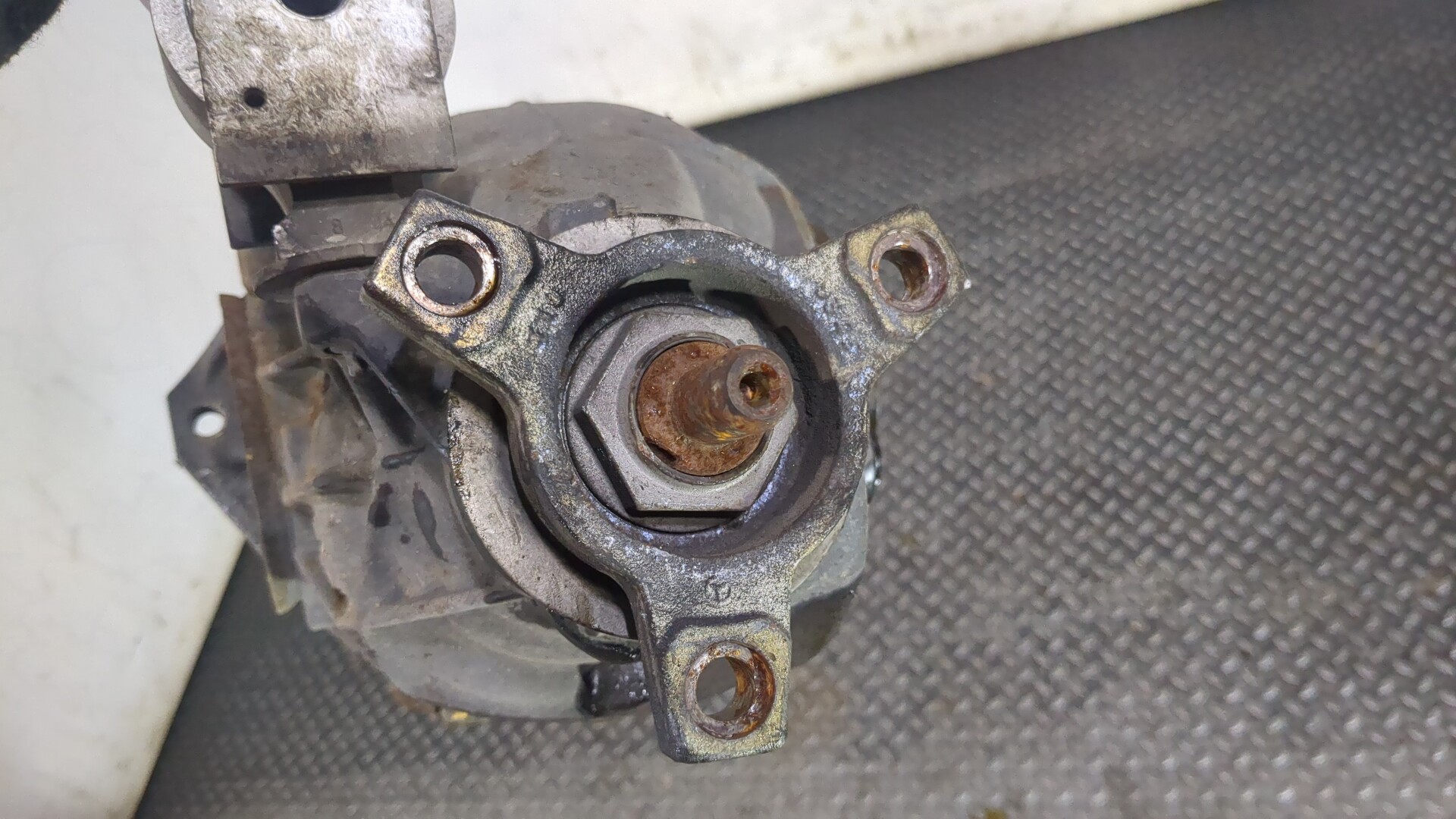 Редуктор заднего моста