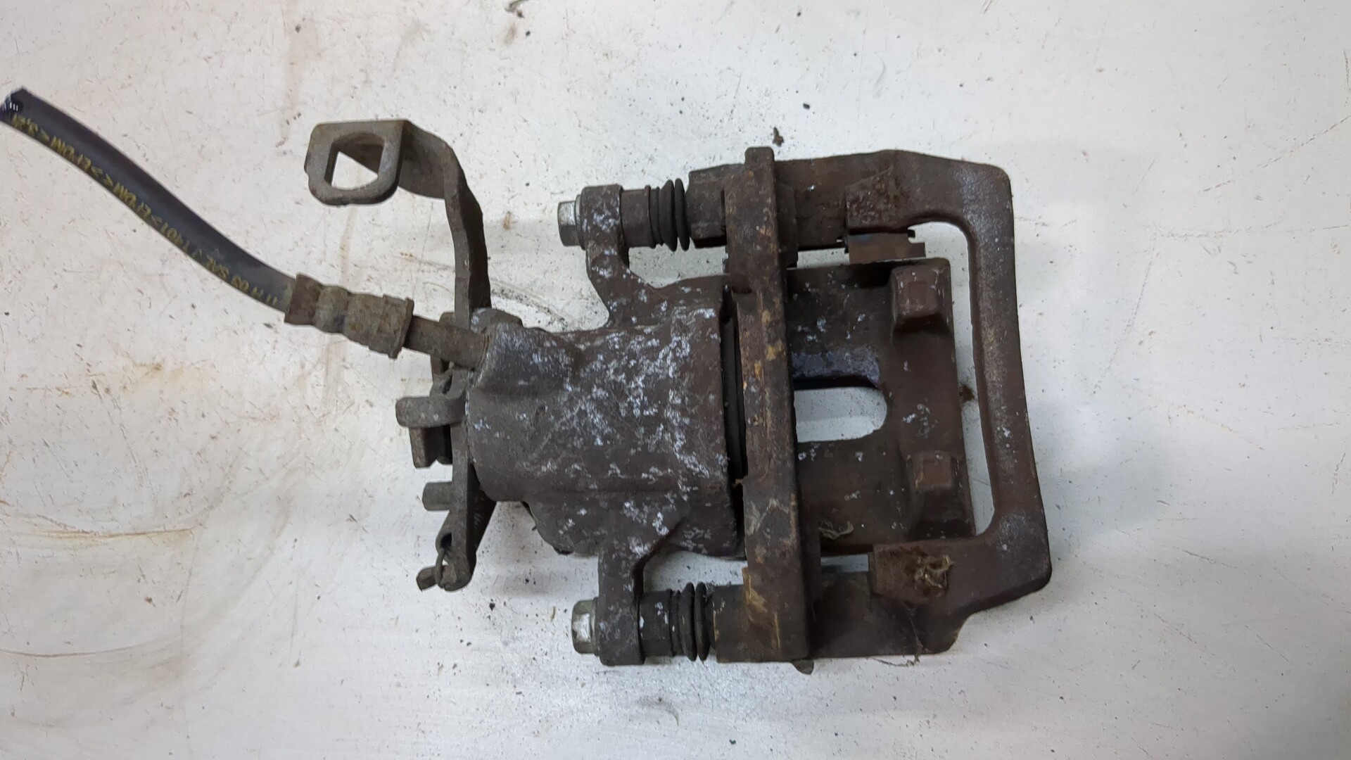 Суппорт задний правый