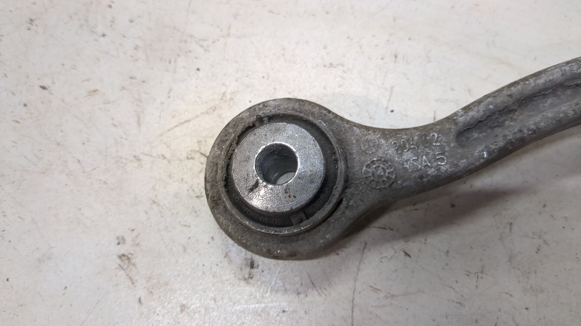 Рычаг задний