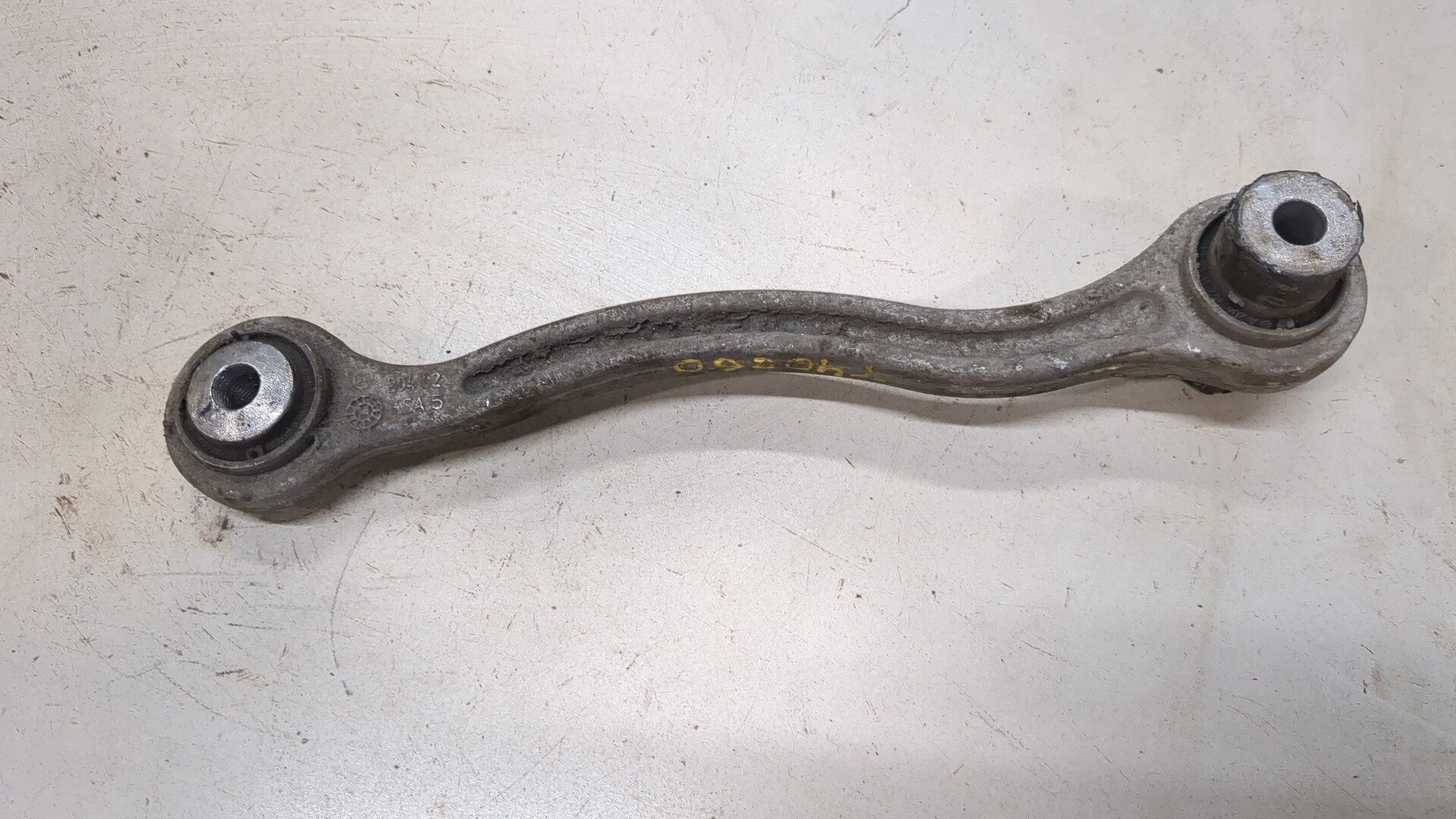 Рычаг задний