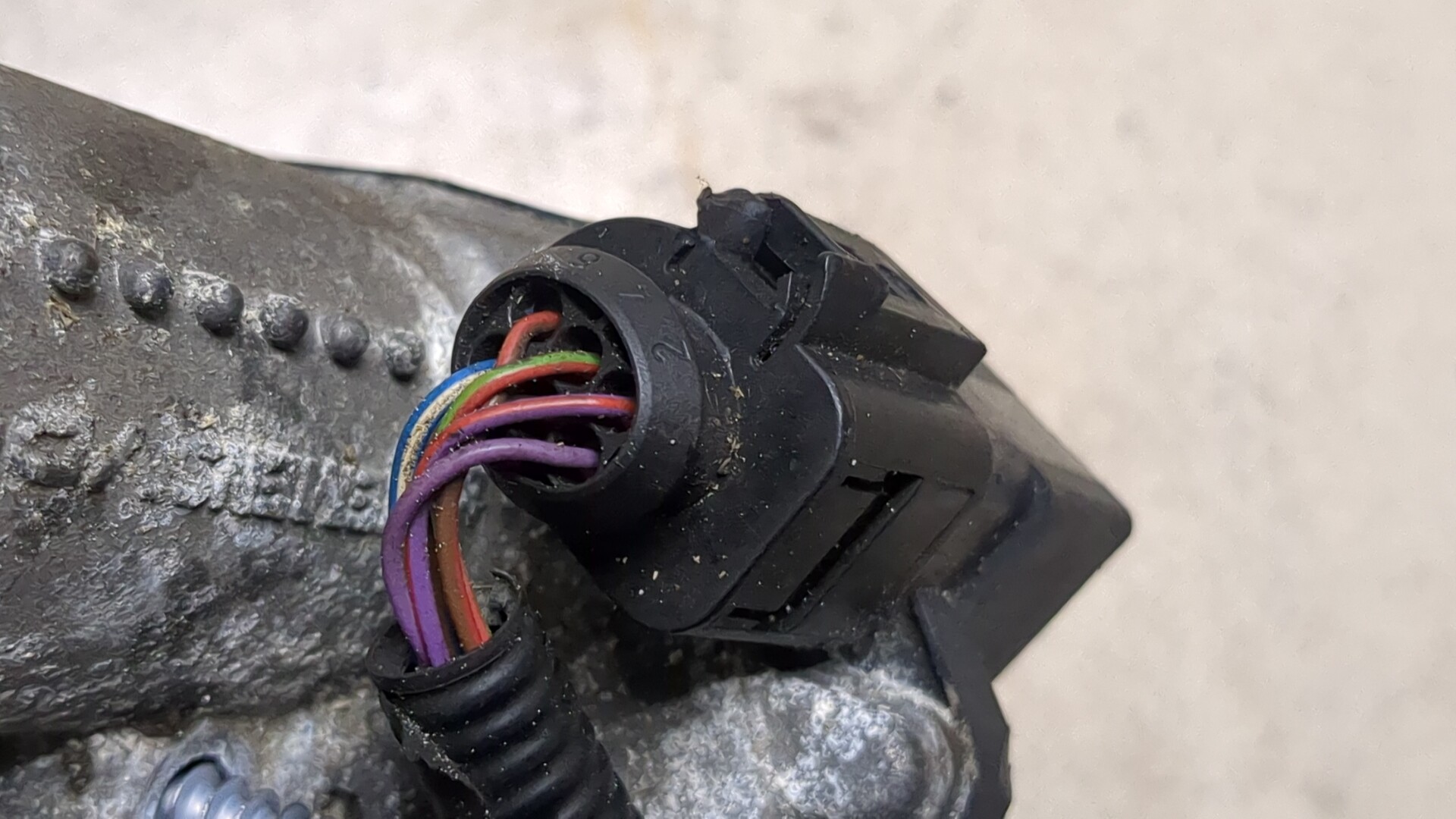 Заслонка дроссельная электрическая